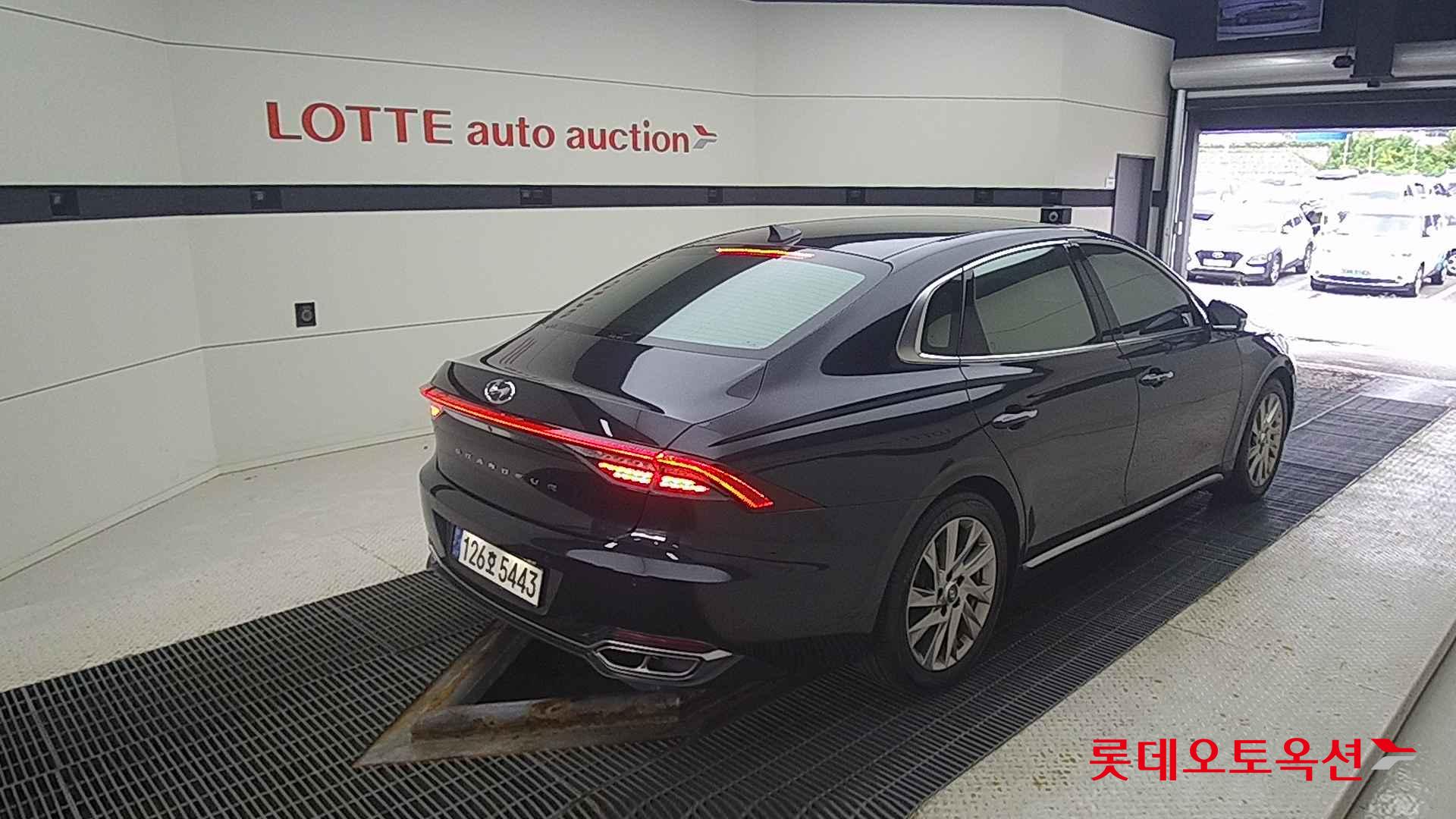 Hyundai Grandeur Hybrid id 1838315 из Кореи 4