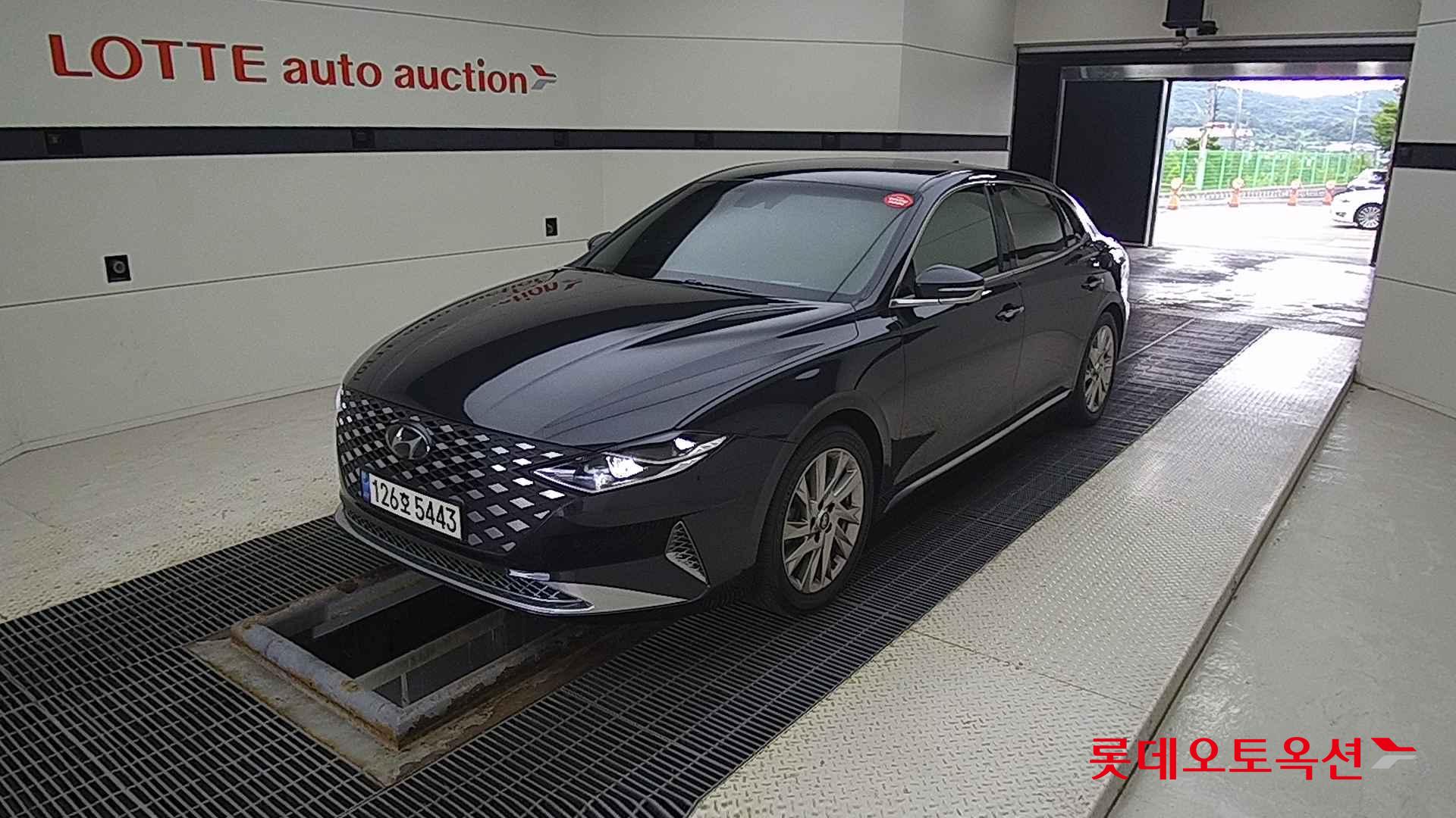 Hyundai Grandeur Hybrid id 1838315 из Кореи 14