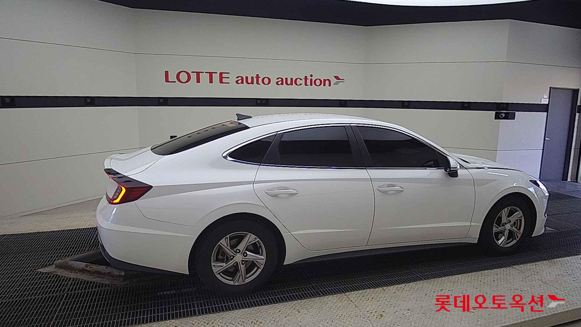 Hyundai Sonata id 2241329 из Кореи 18