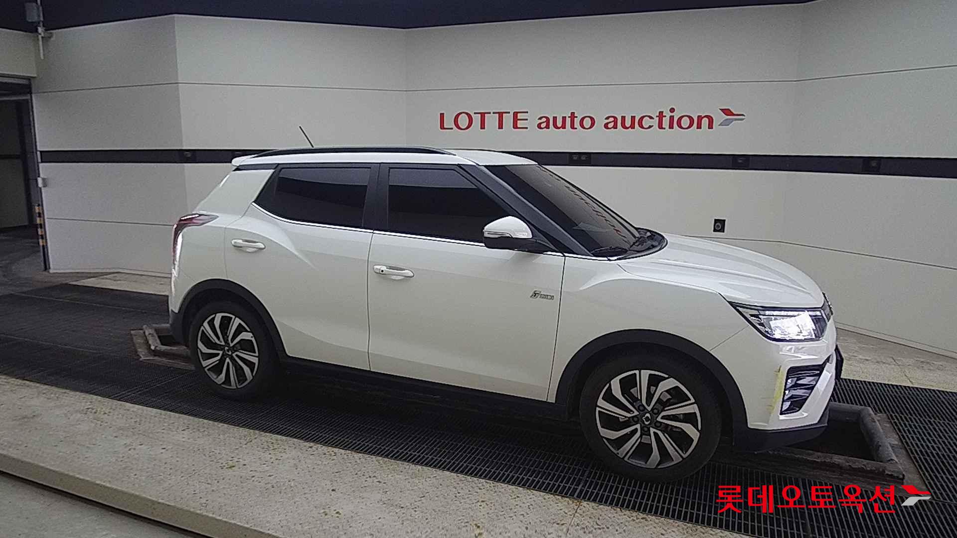 SsangYong Tivoli id 2345614 из Кореи 17