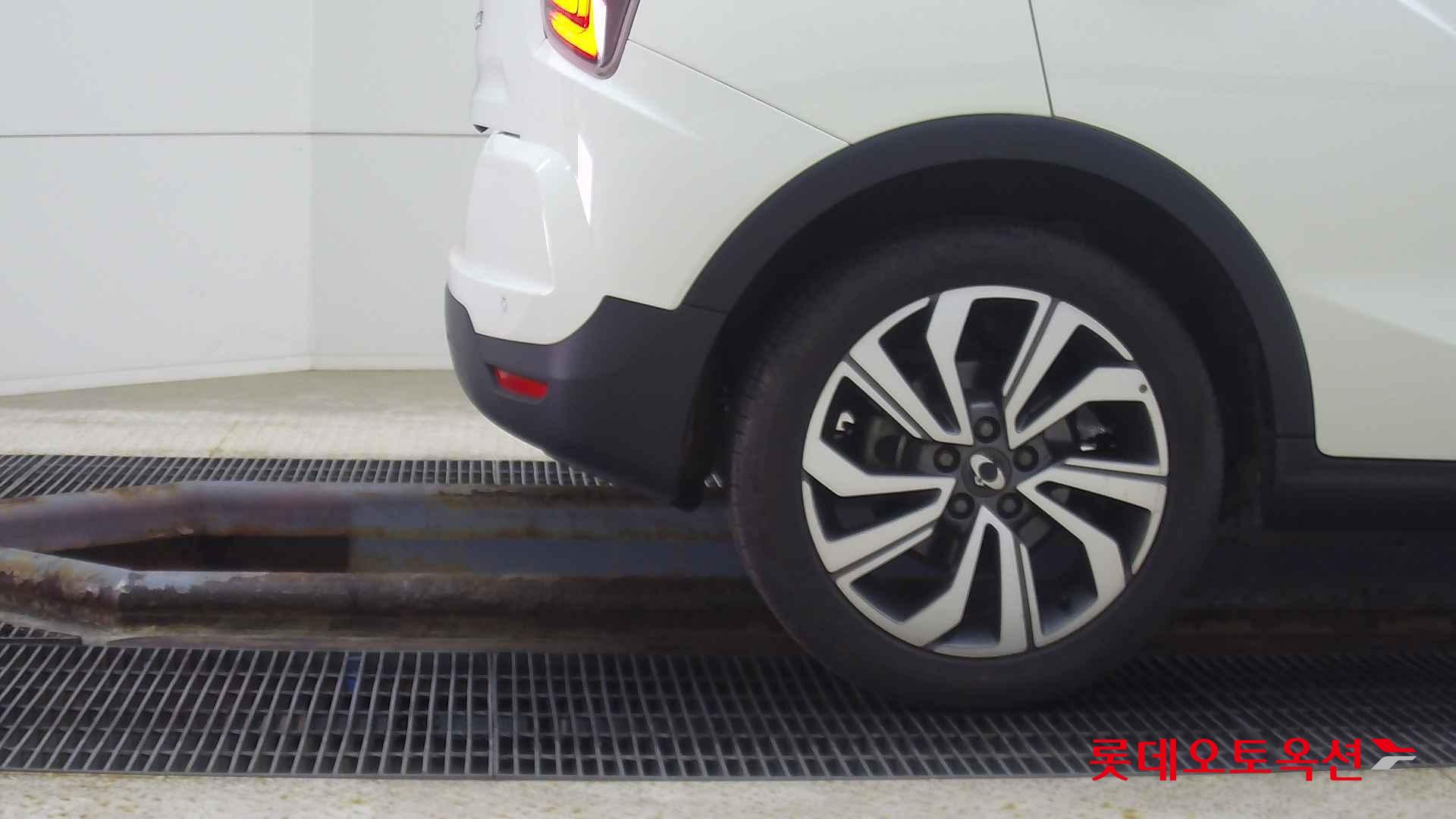 SsangYong Tivoli id 2345614 из Кореи 24