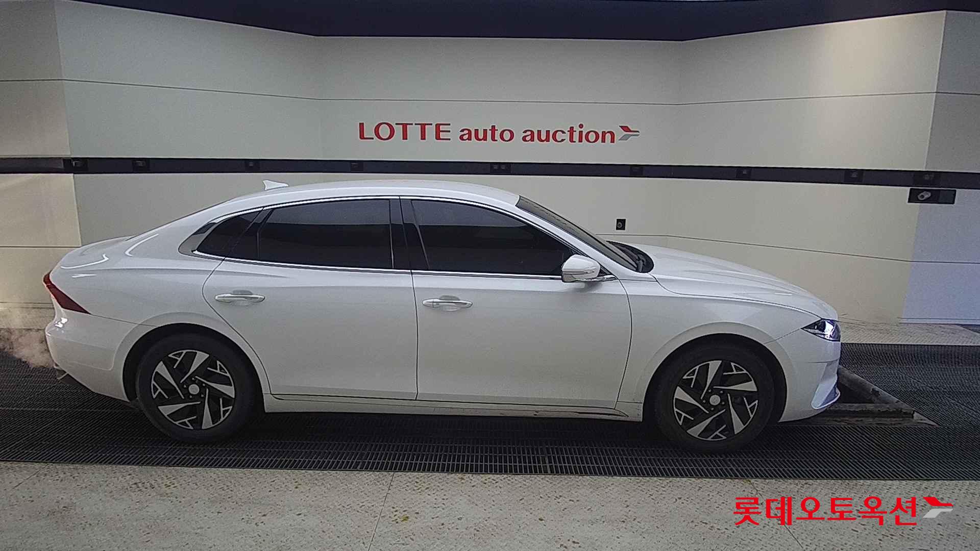 Hyundai Grandeur Hybrid id 2327249 из Кореи 3