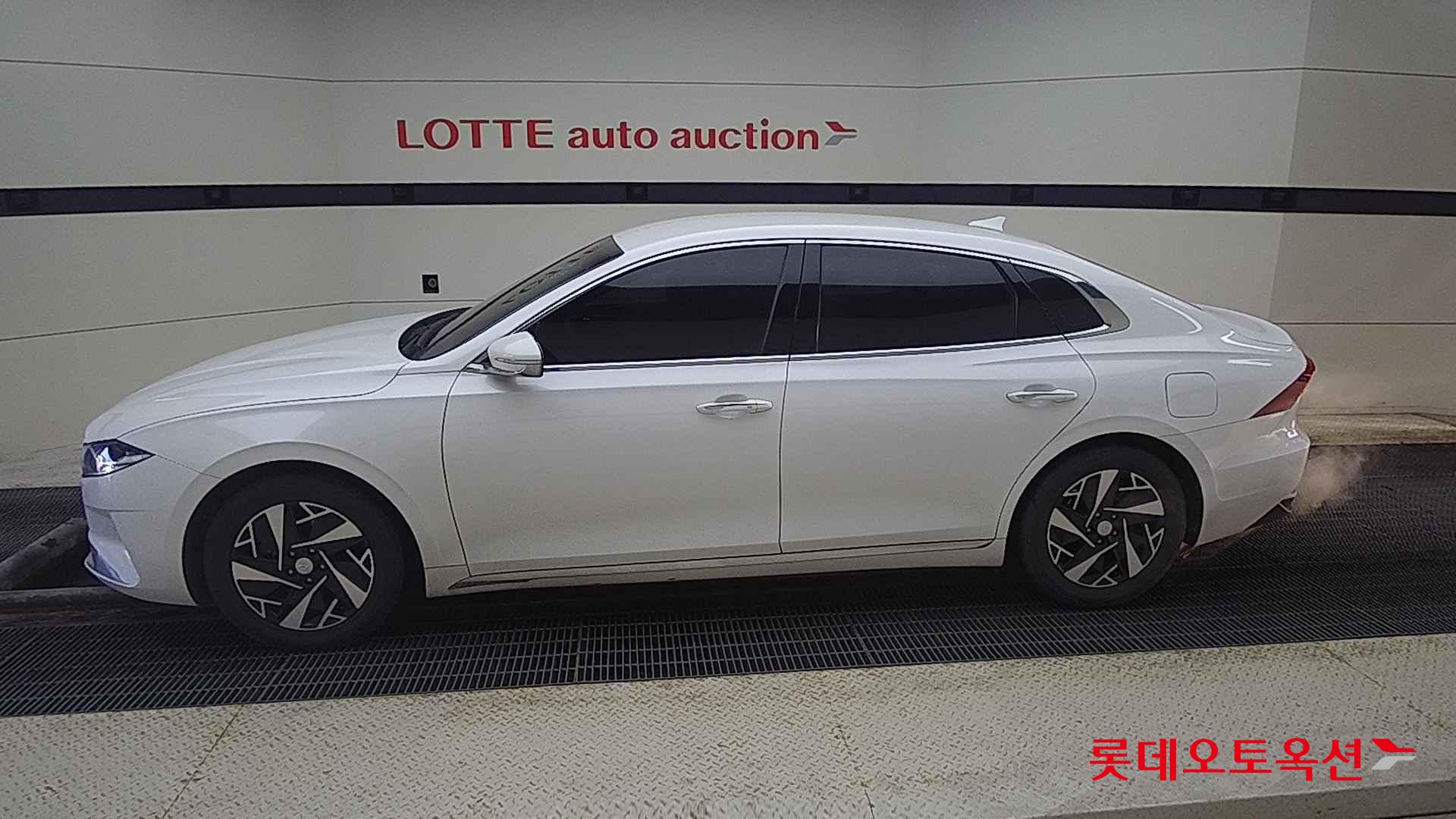 Hyundai Grandeur Hybrid id 2327249 из Кореи 7