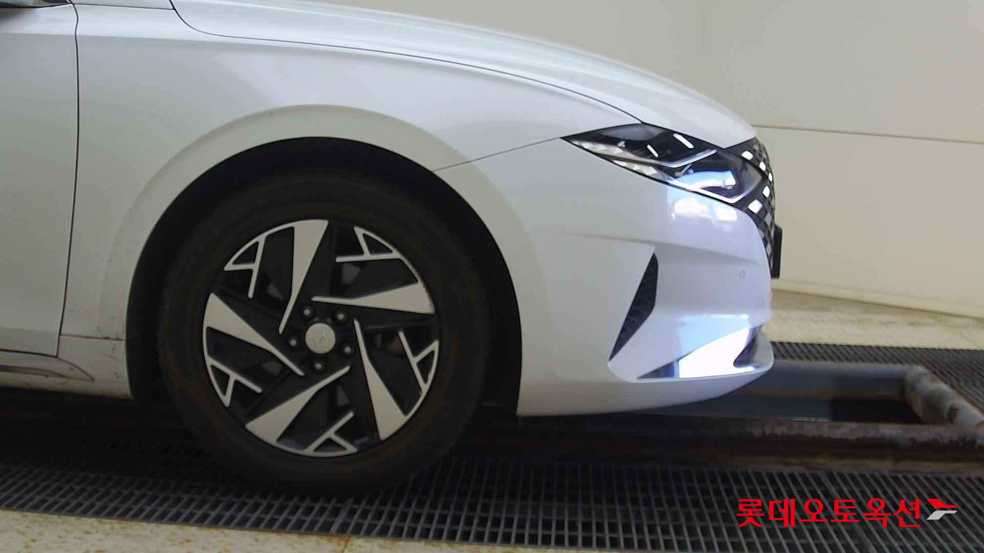 Hyundai Grandeur Hybrid id 2327249 из Кореи 23