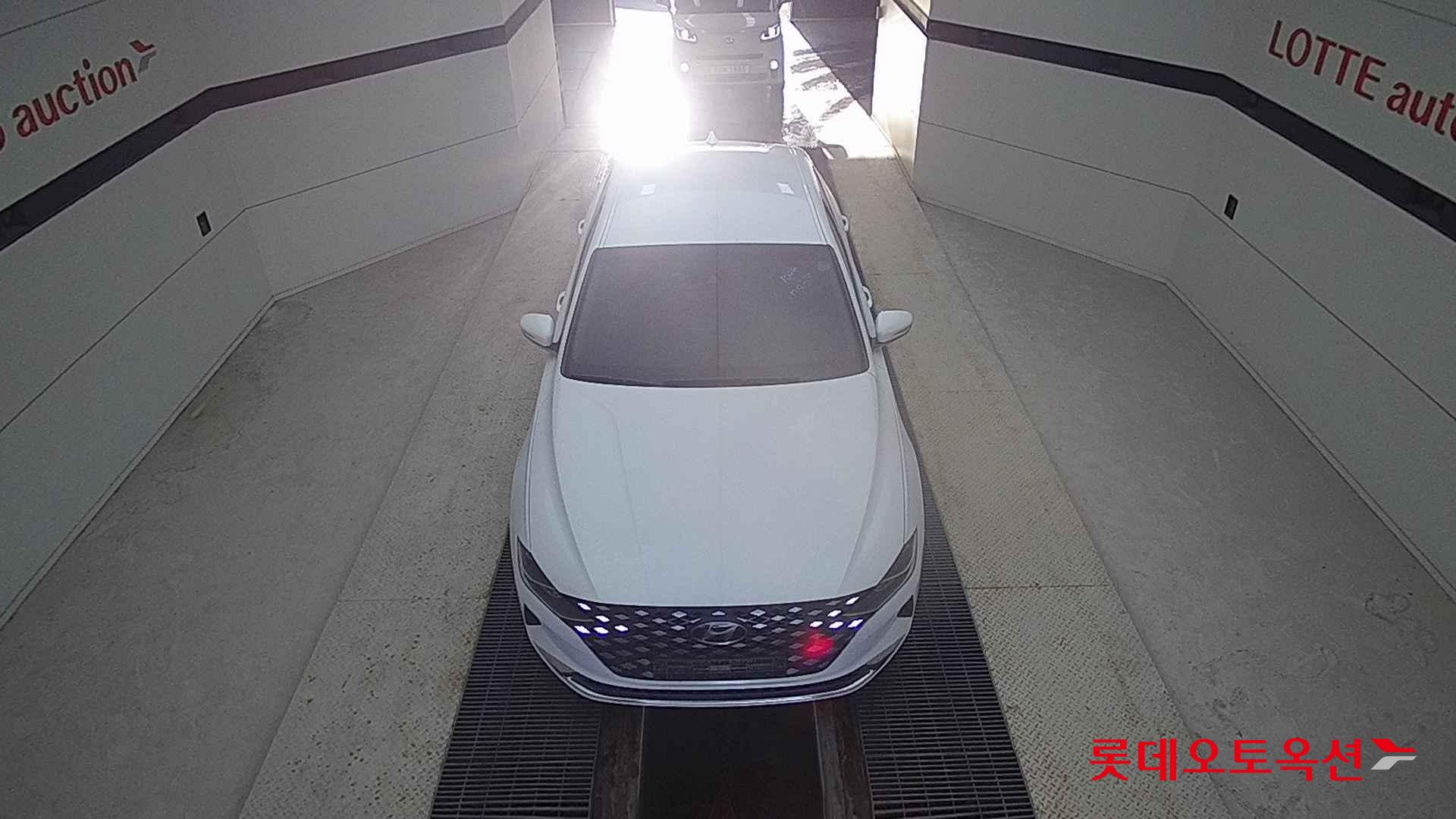 Hyundai Grandeur Hybrid id 2327249 из Кореи 25