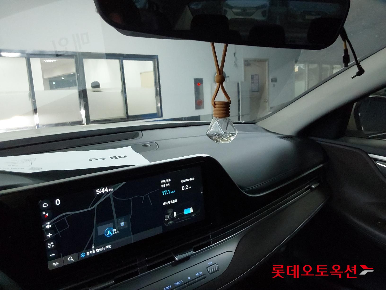 Hyundai Grandeur Hybrid id 2327249 из Кореи 30