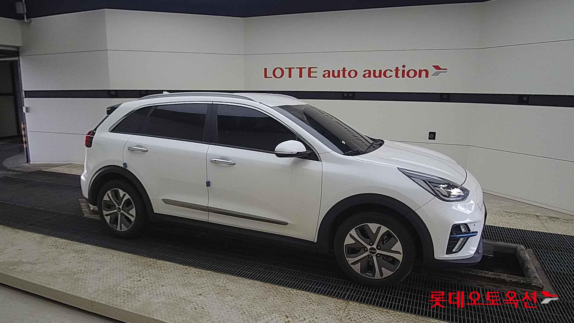 Kia Niro EV id 2663190 из Кореи 17