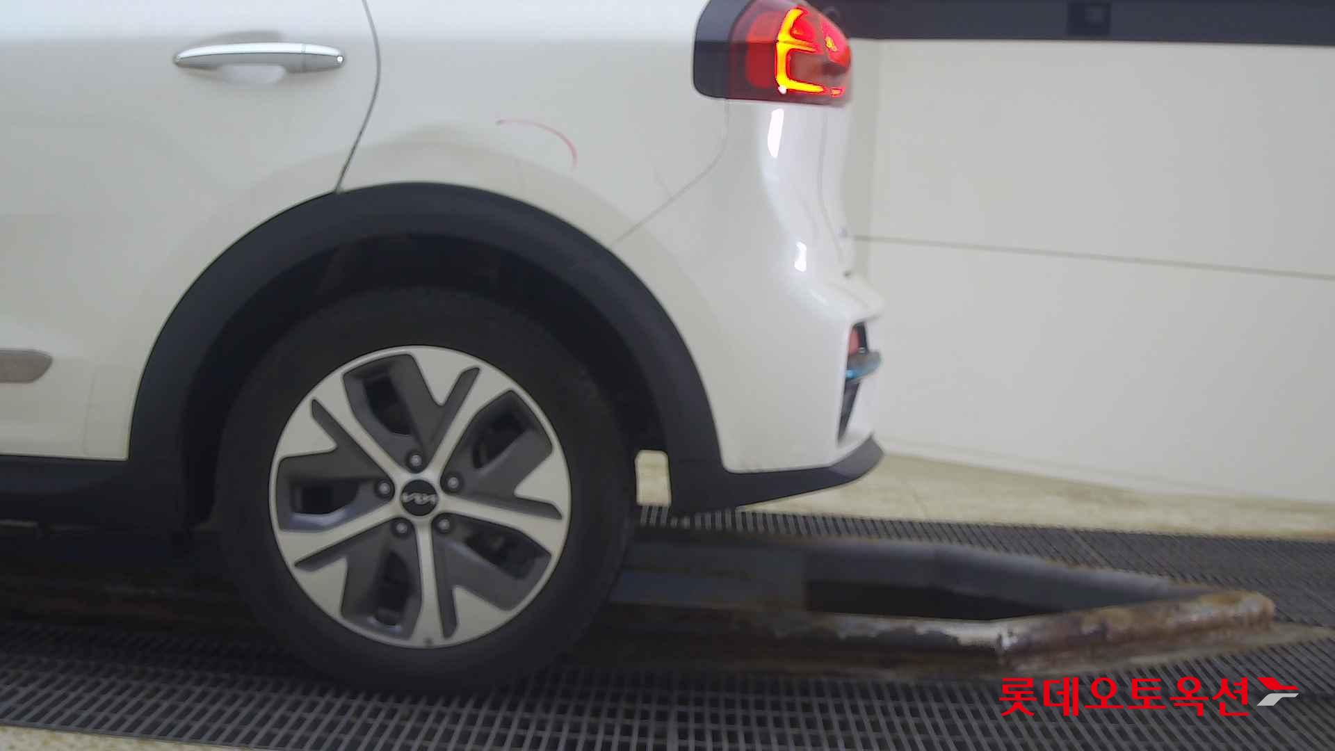 Kia Niro EV id 2663190 из Кореи 22