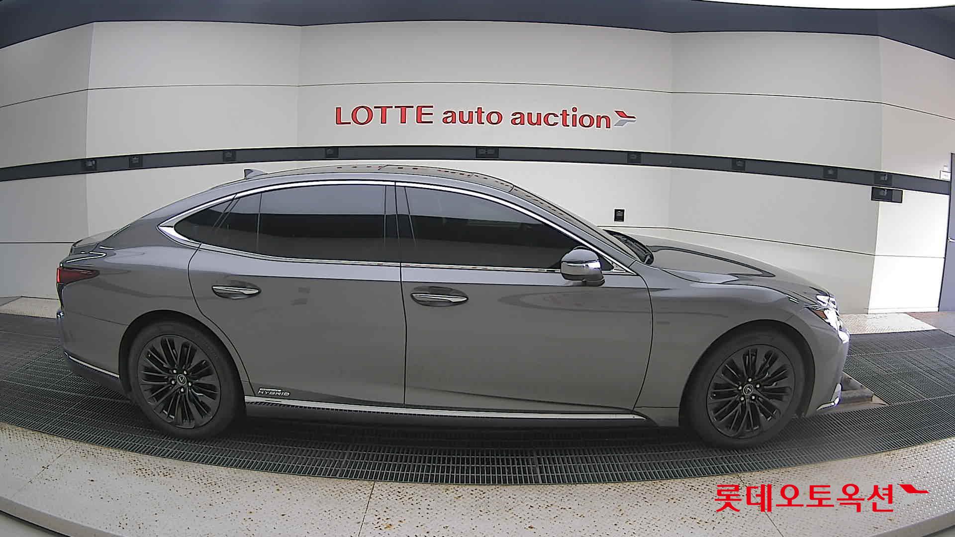 لكسز LS500H