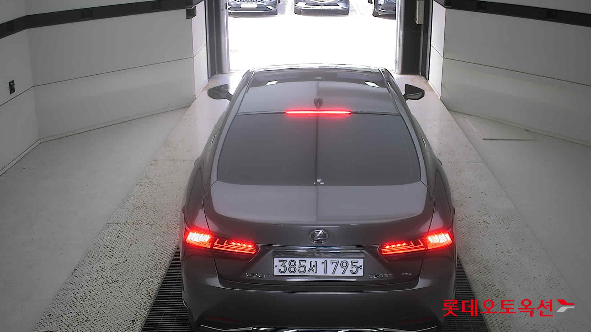لكسز LS500H
