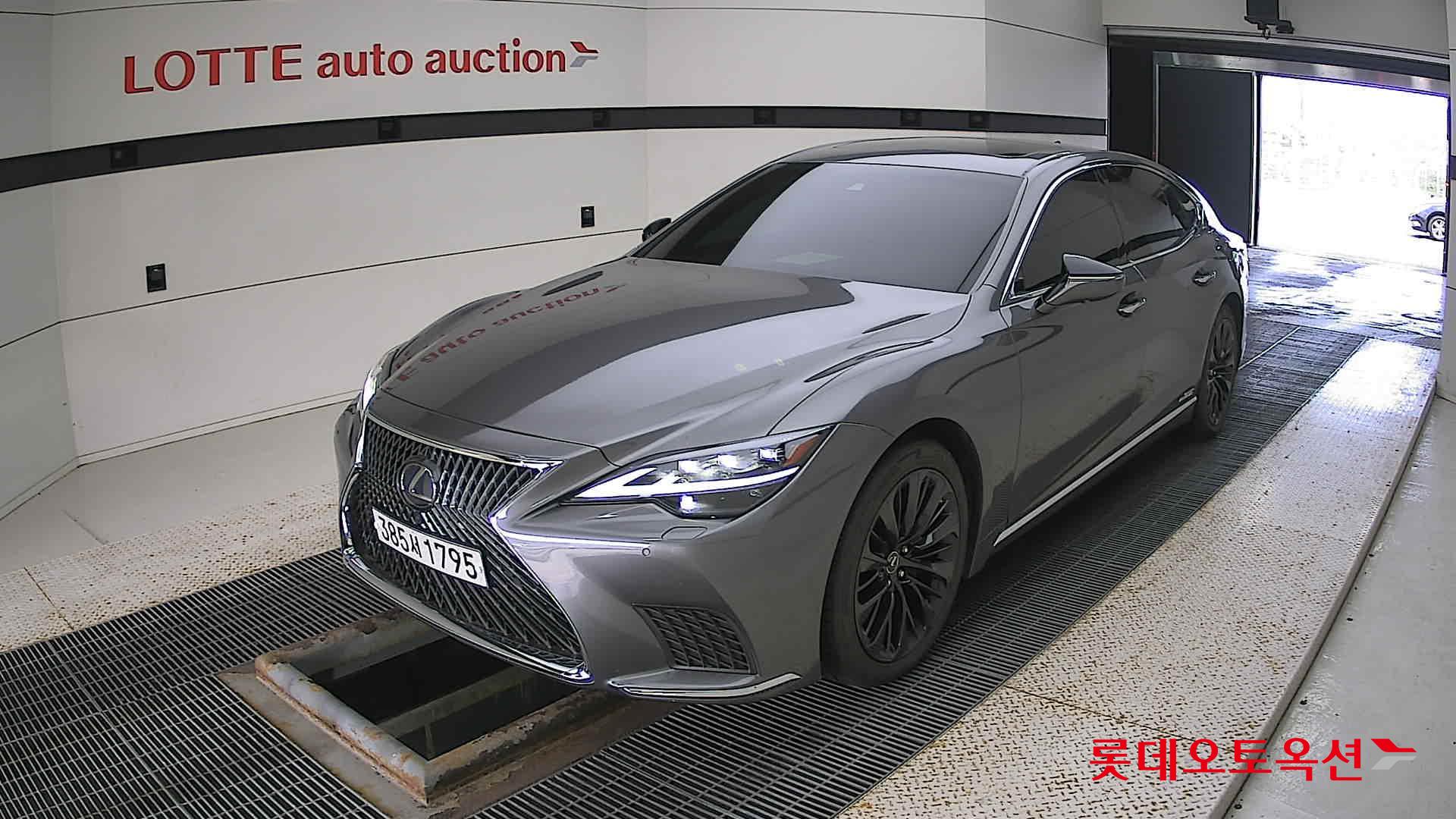 لكسز LS500H