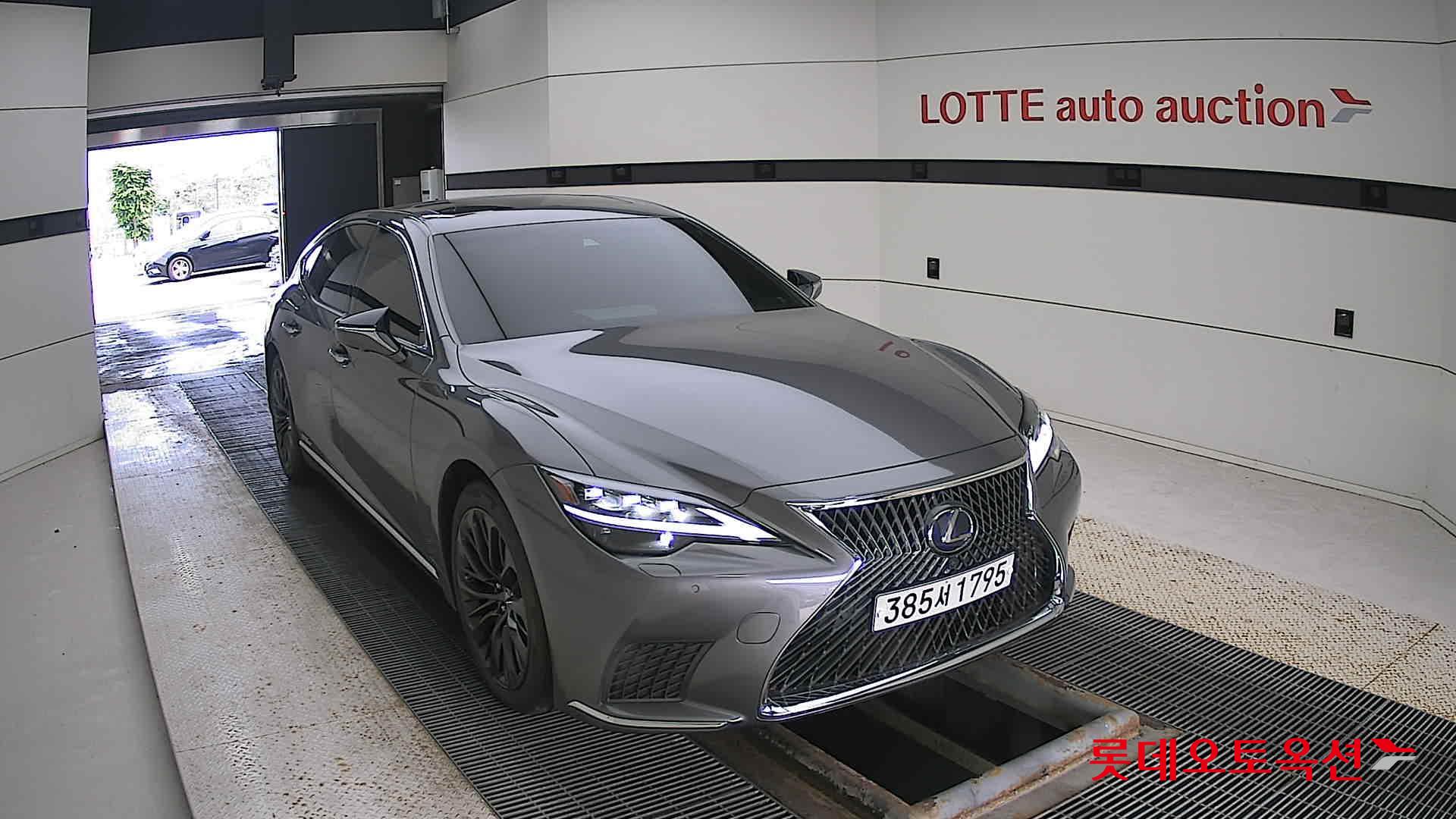 لكسز LS500H