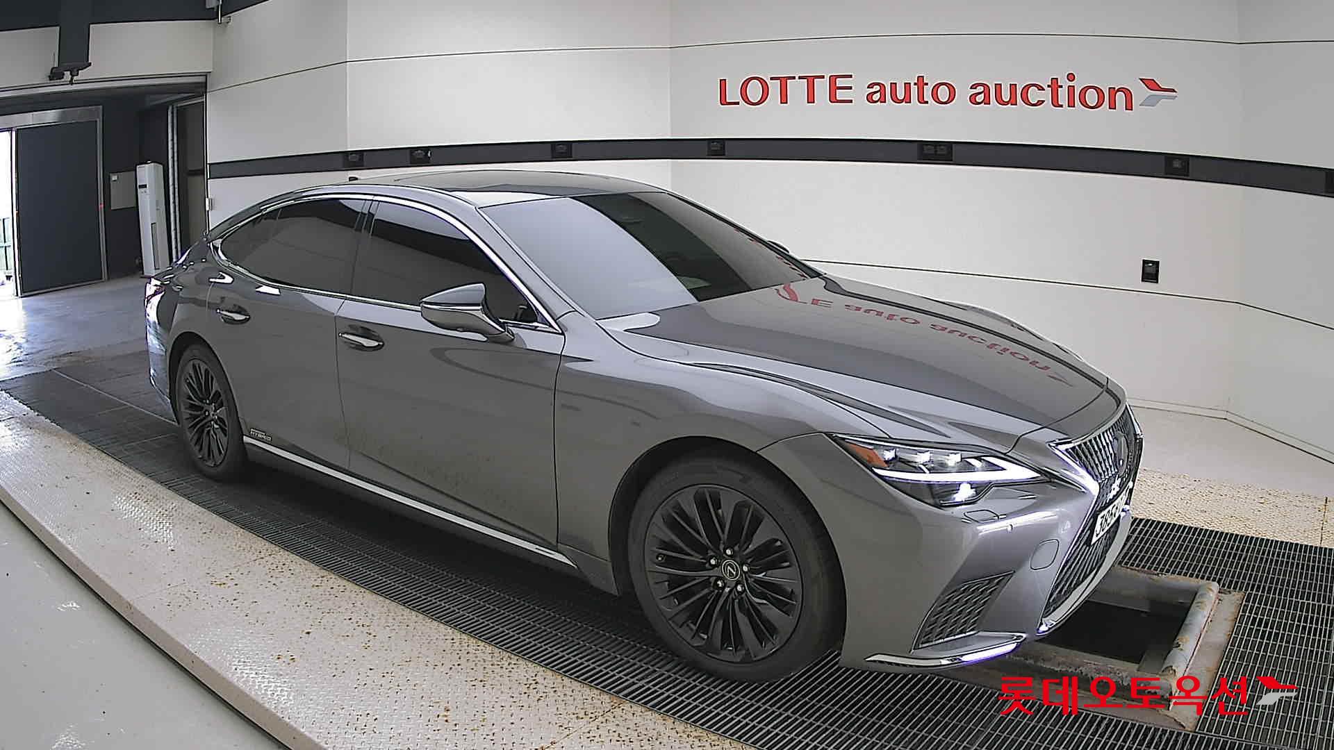 لكسز LS500H