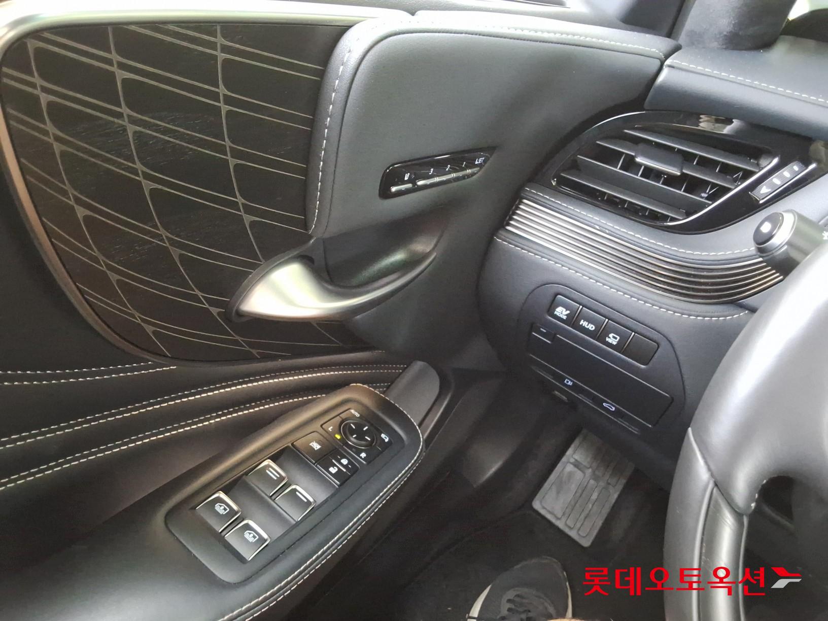 لكسز LS500H