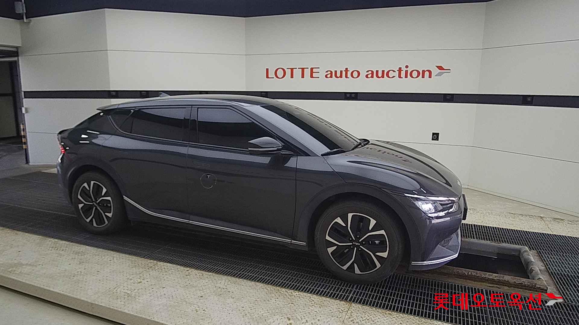 Kia EV6 id 2657998 из Кореи 17