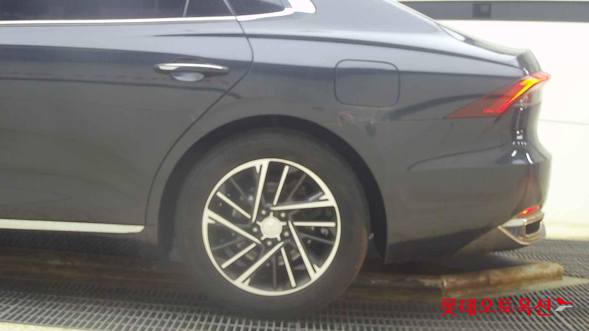 Hyundai Grandeur id 2721818 из Кореи 22