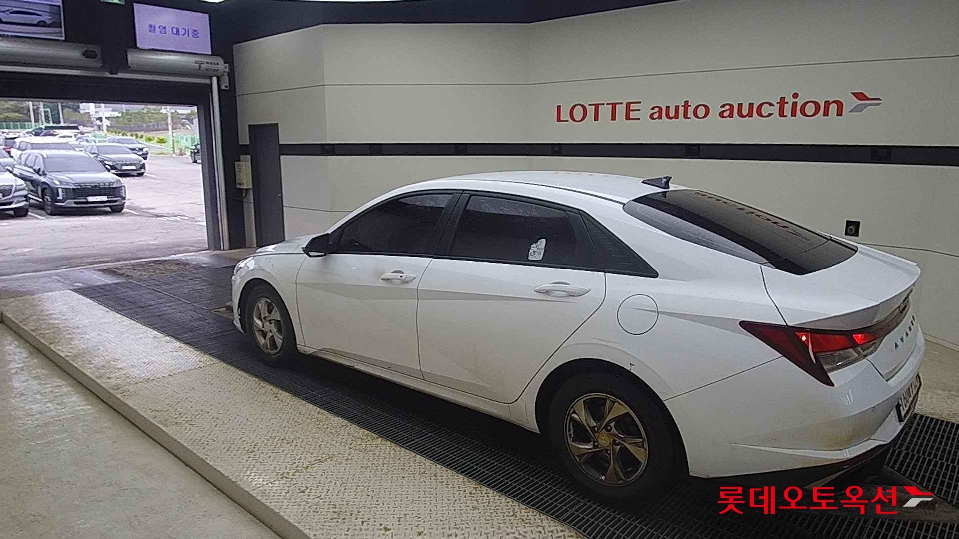 Hyundai Avante id 2721695 из Кореи 10