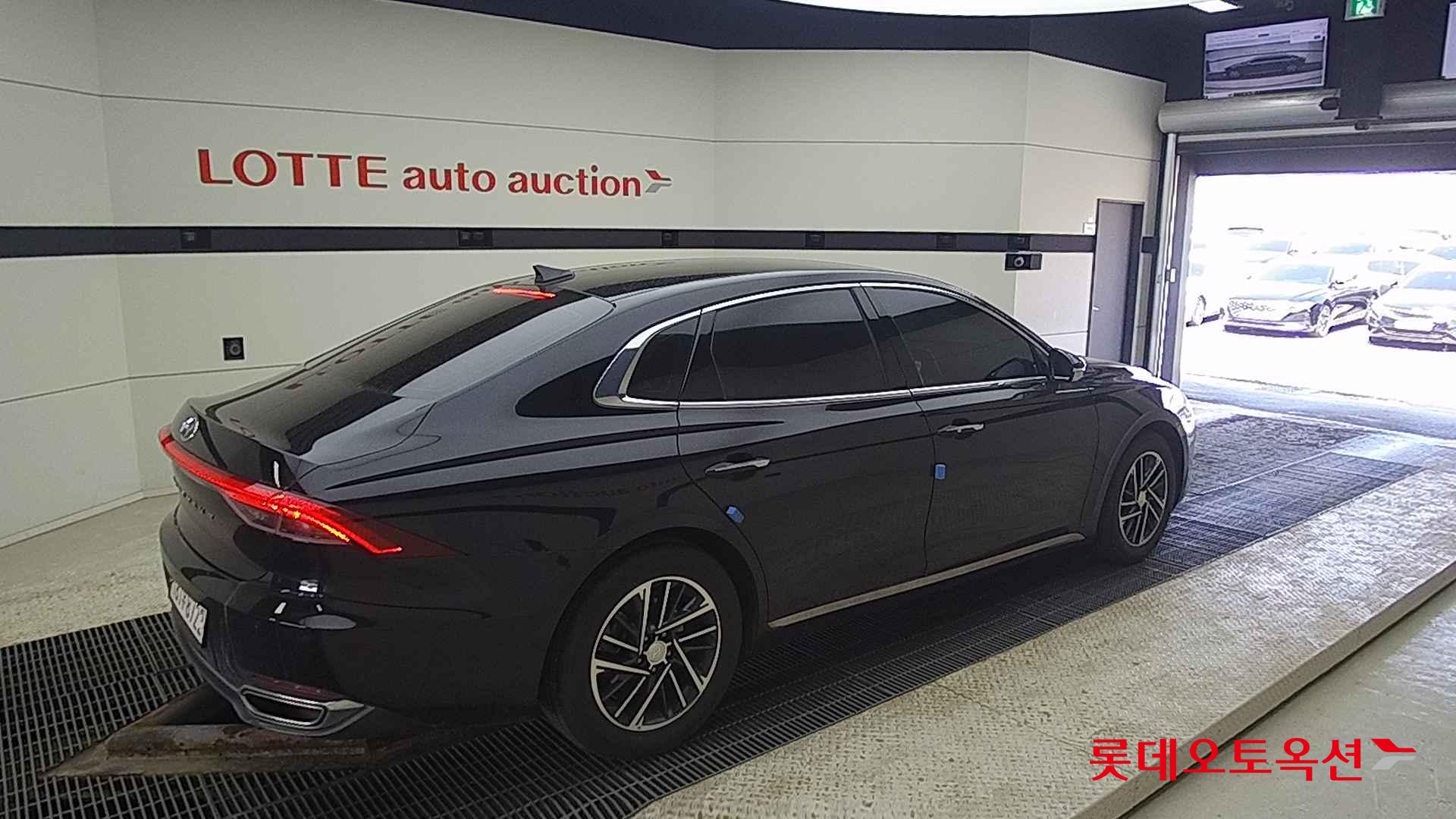 Hyundai Grandeur id 2668397 из Кореи 19