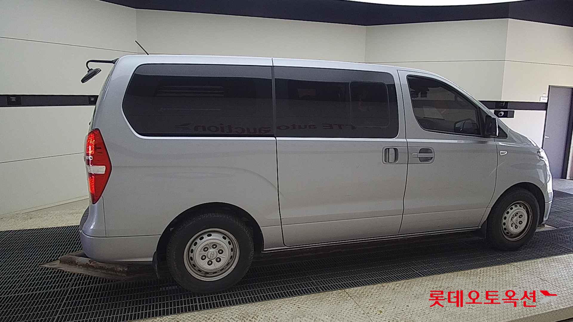 Hyundai Grand Starex id 2679431 из Кореи 18