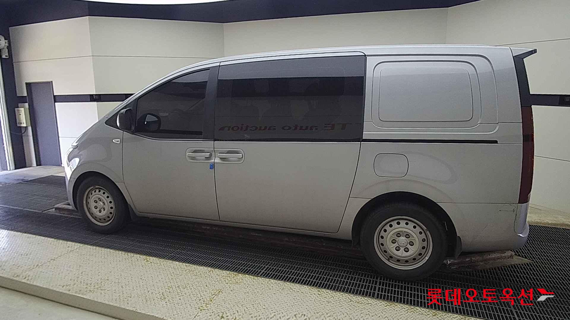 Hyundai Staria id 2698374 из Кореи 11