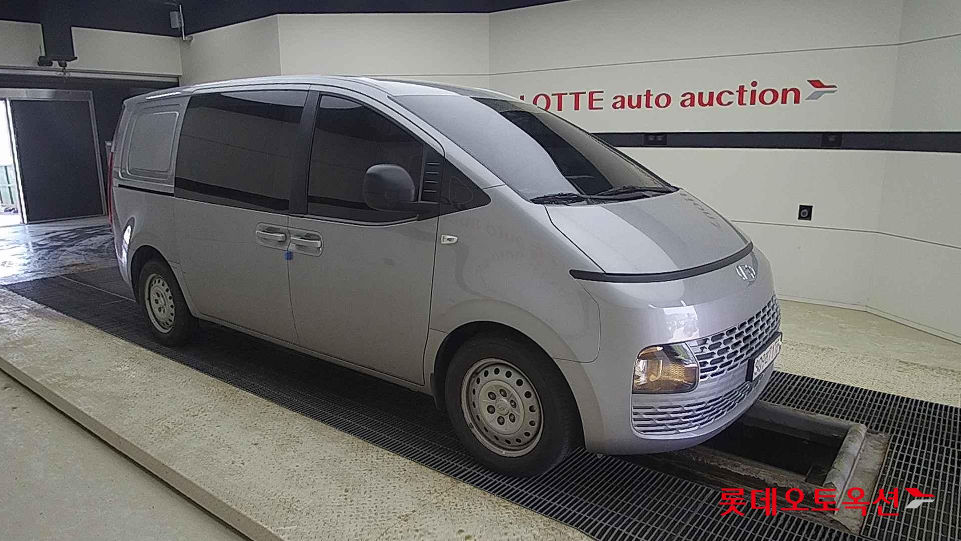 Hyundai Staria id 2698374 из Кореи 16