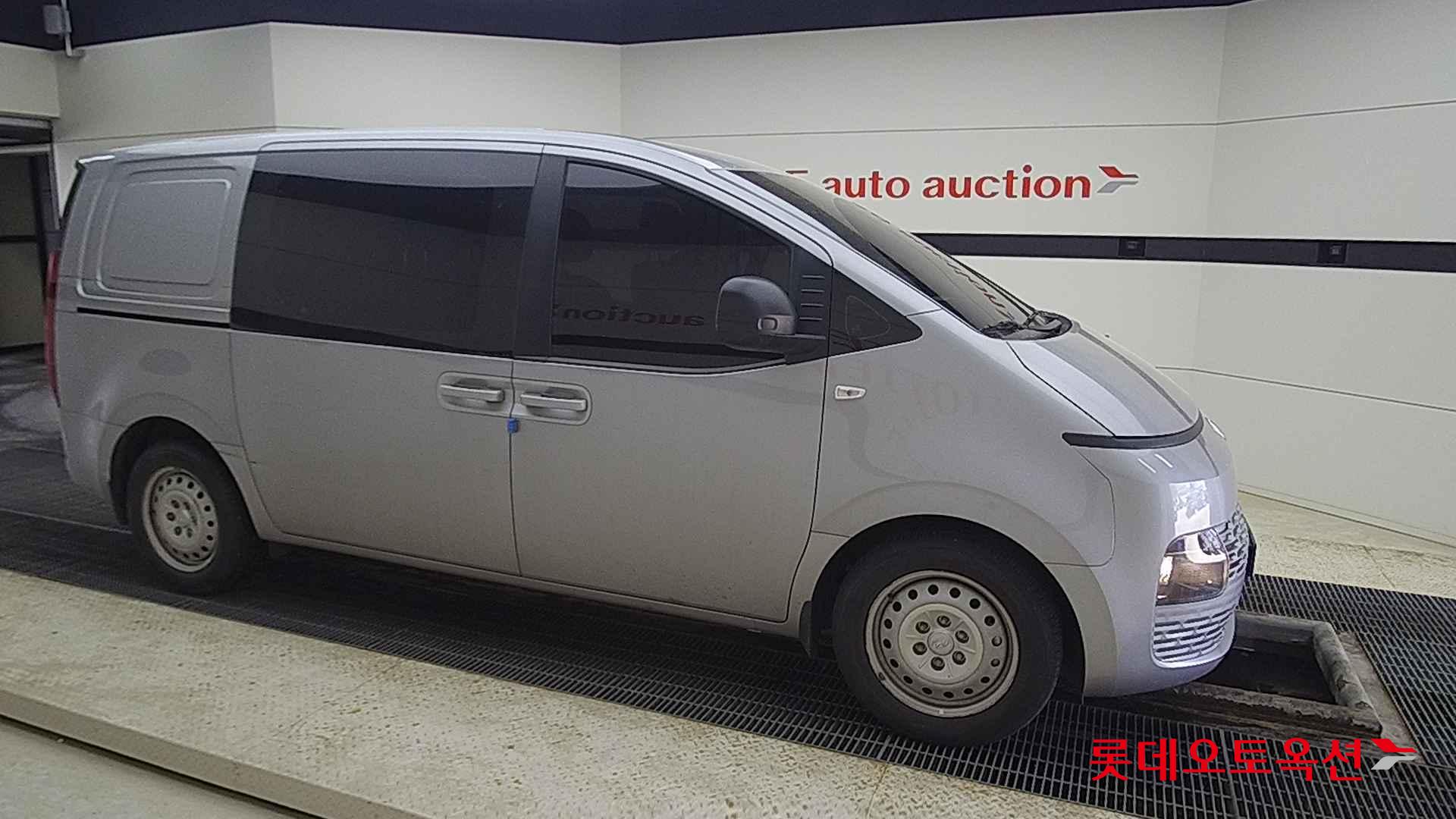 Hyundai Staria id 2698374 из Кореи 17