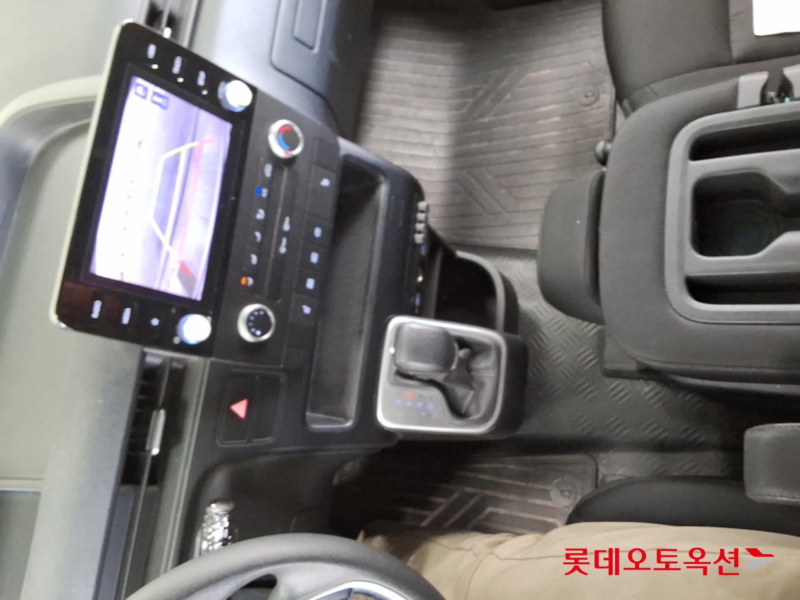 Hyundai Staria id 2698360 из Кореи 31