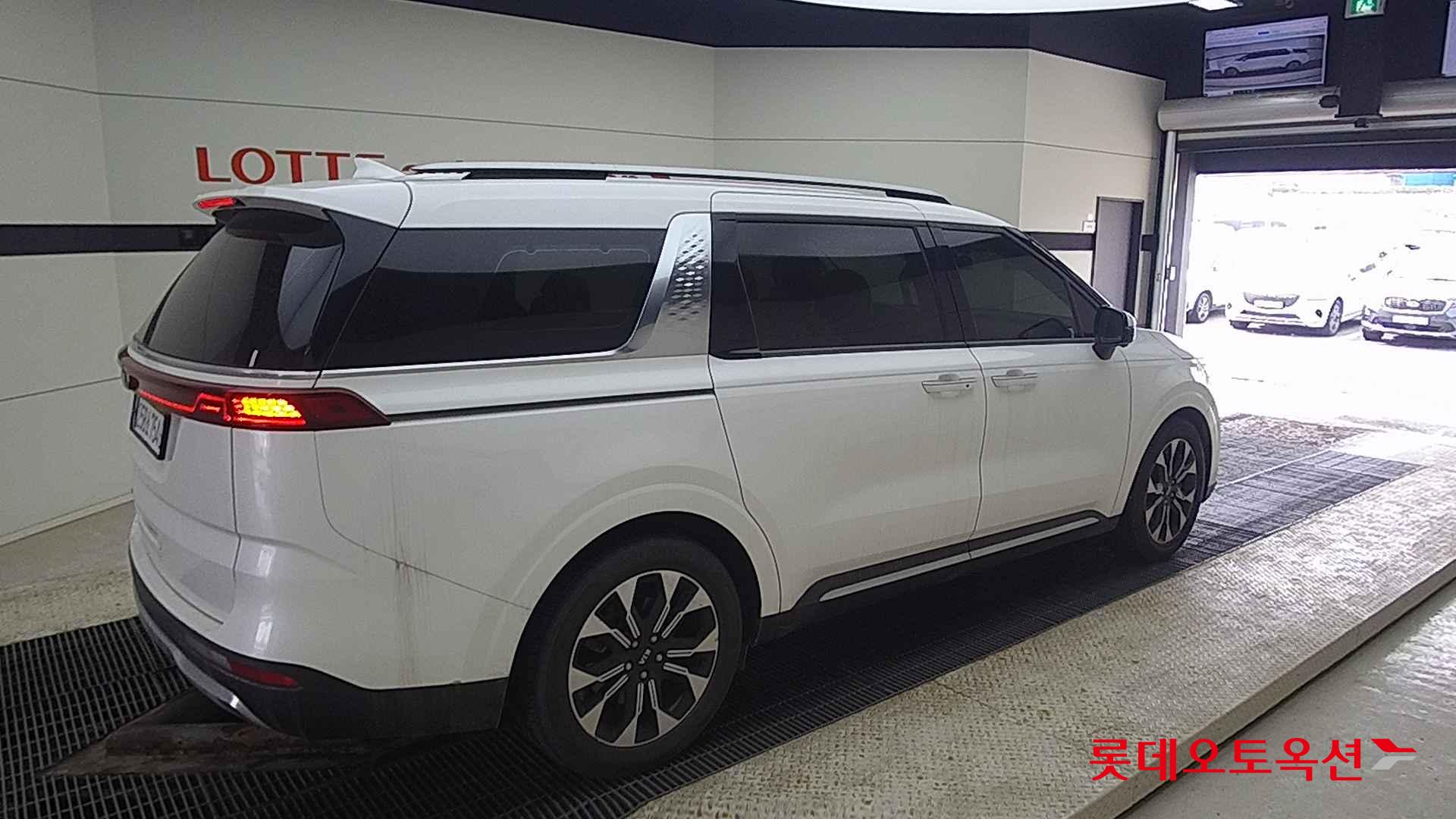 Kia Carnival id 2637570 из Кореи 19