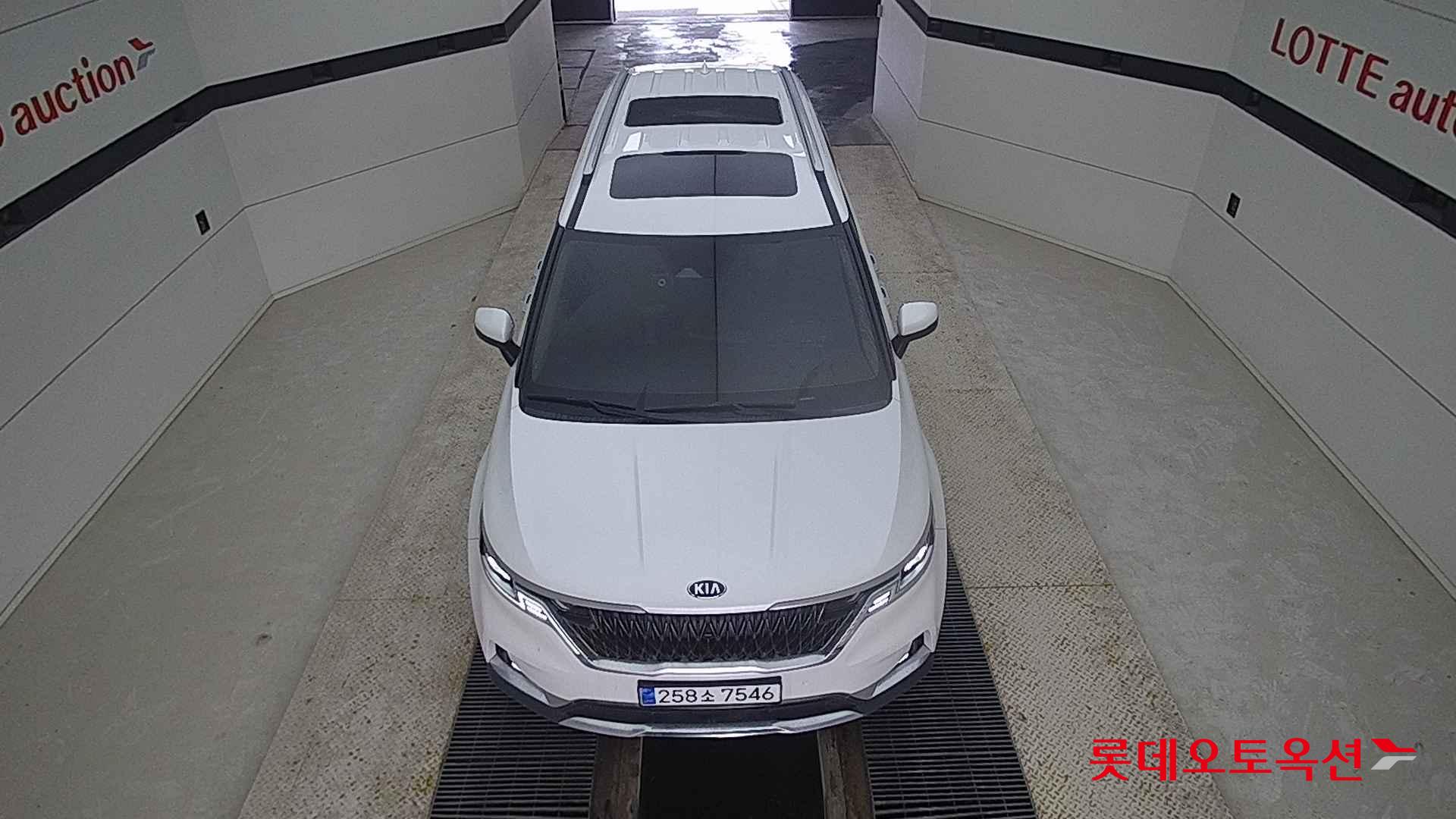 Kia Carnival id 2637570 из Кореи 25