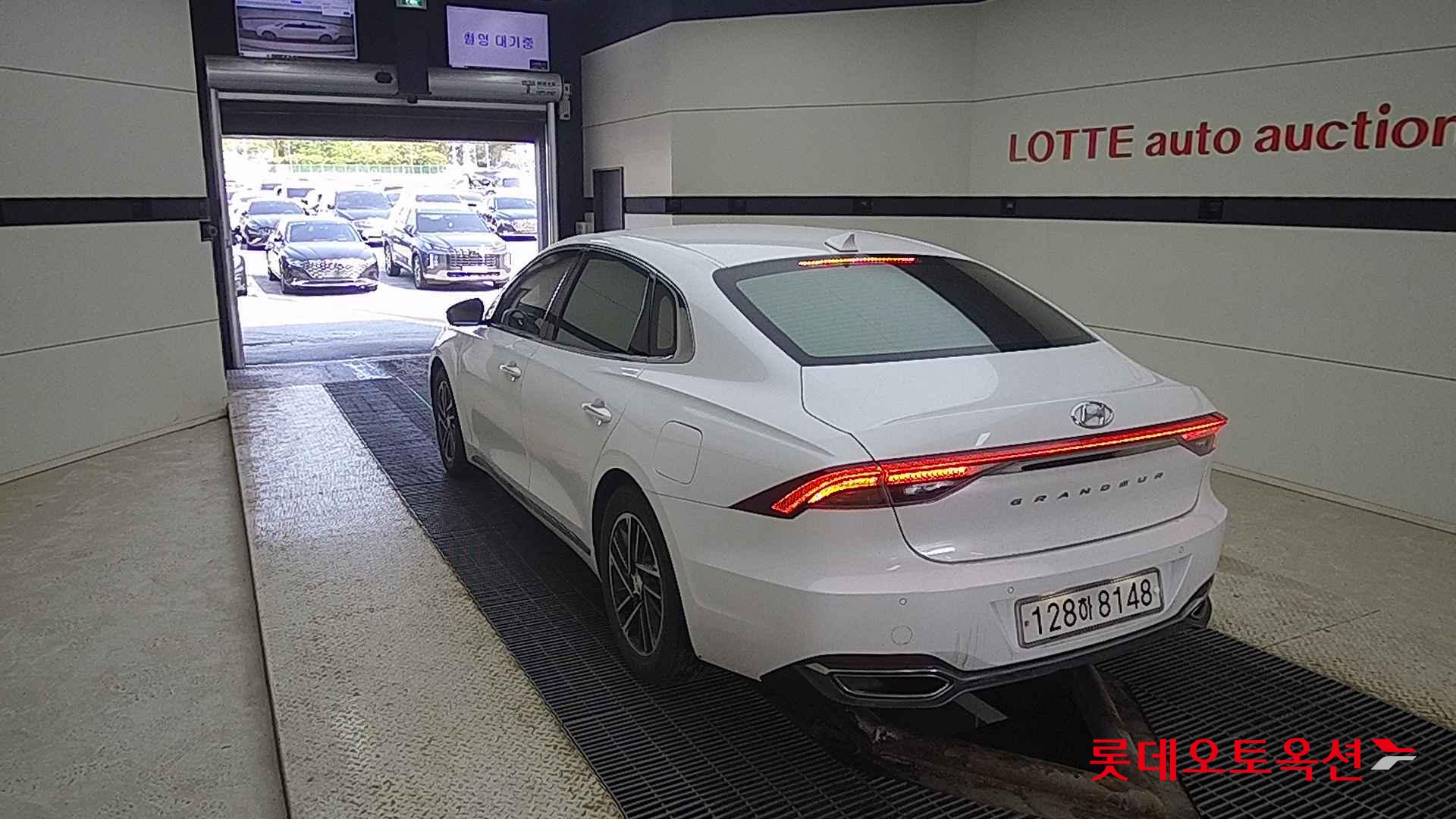 Hyundai Grandeur id 2668416 из Кореи 9