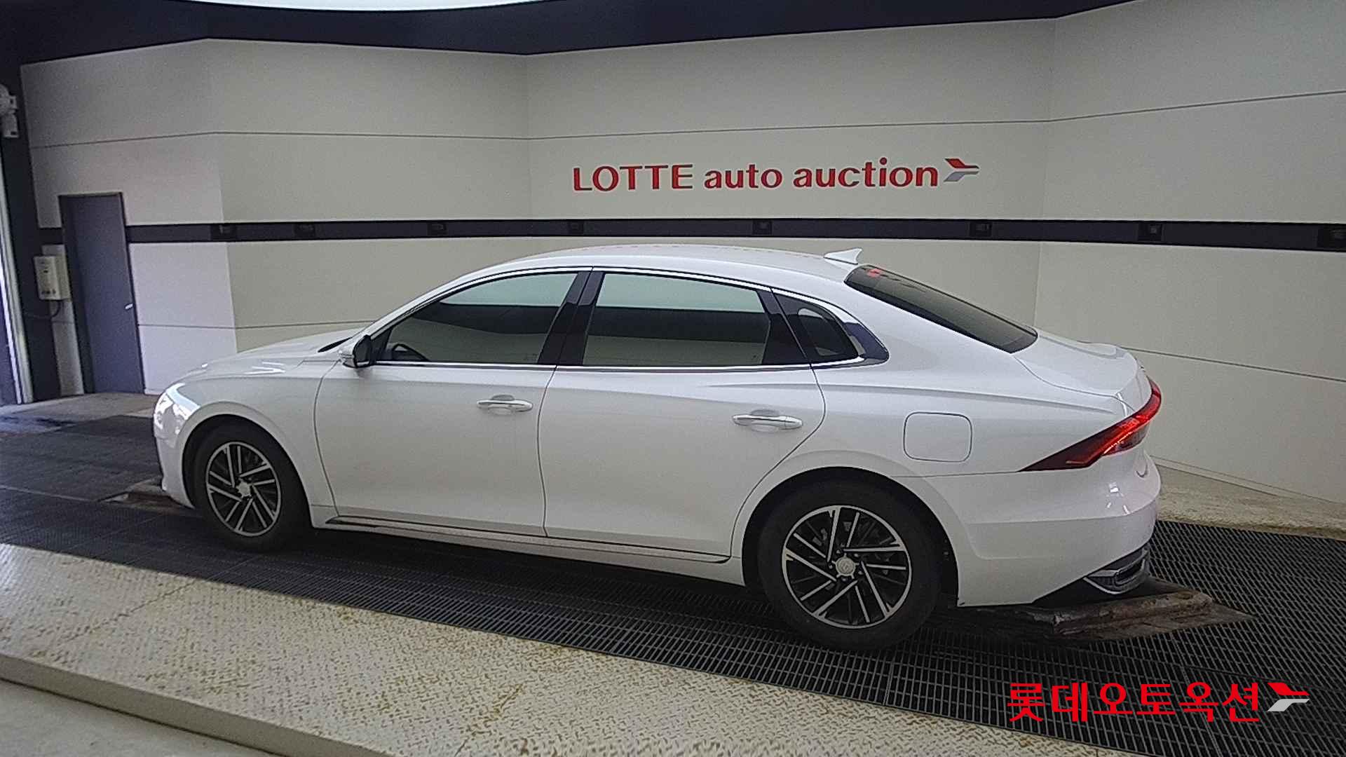 Hyundai Grandeur id 2668416 из Кореи 11