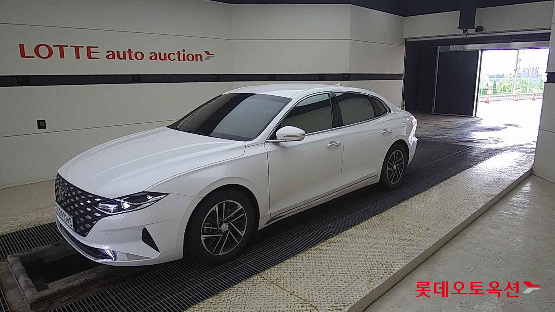 Hyundai Grandeur id 2668416 из Кореи 13