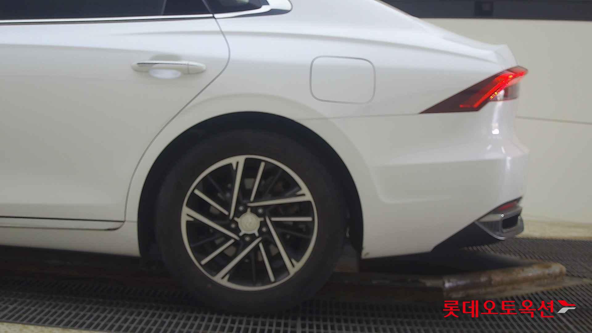 Hyundai Grandeur id 2668416 из Кореи 22