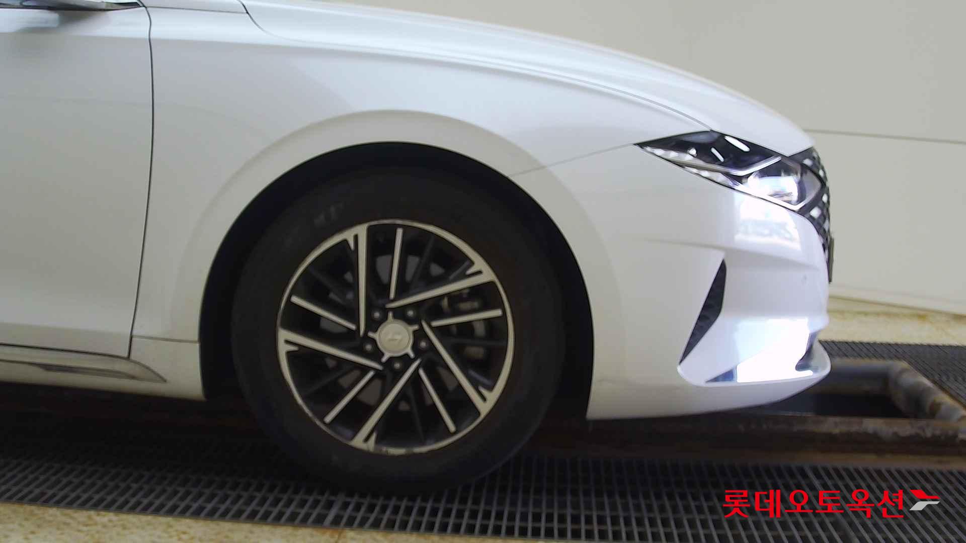 Hyundai Grandeur id 2668416 из Кореи 23