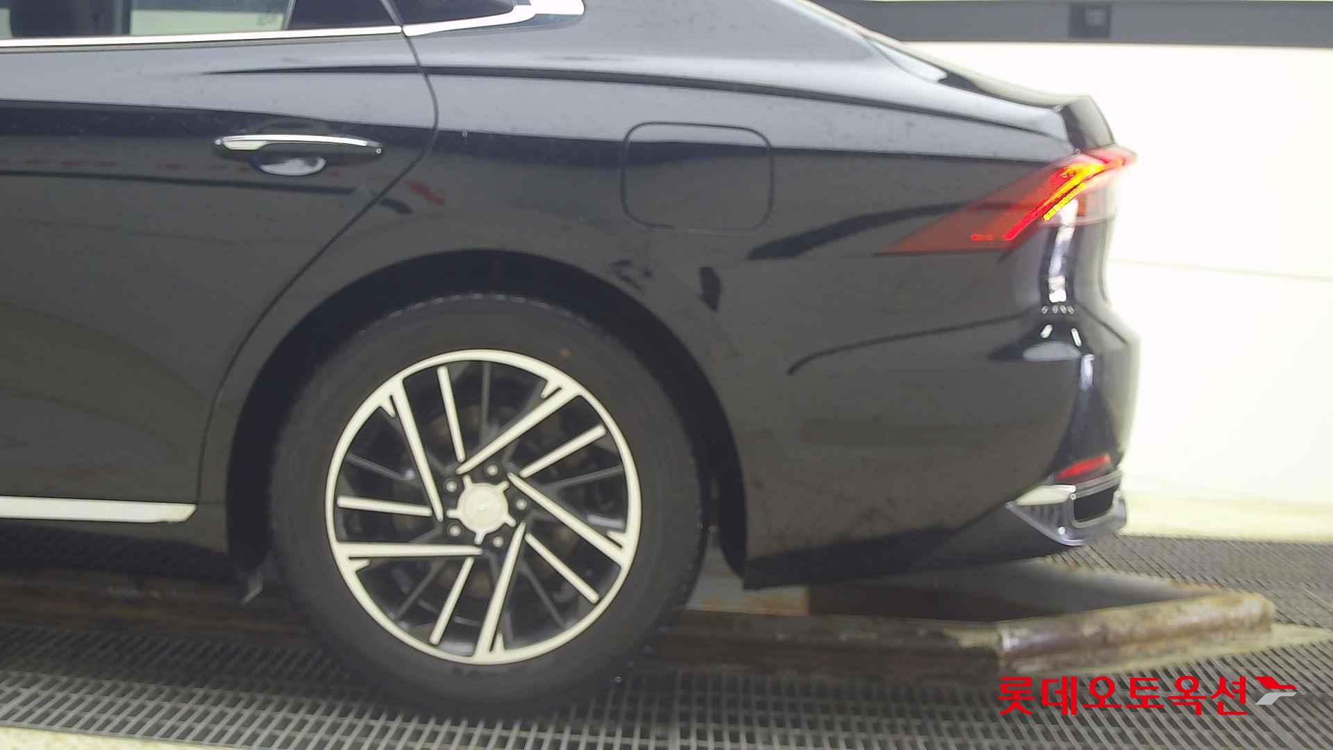 Hyundai Grandeur id 2698355 из Кореи 22