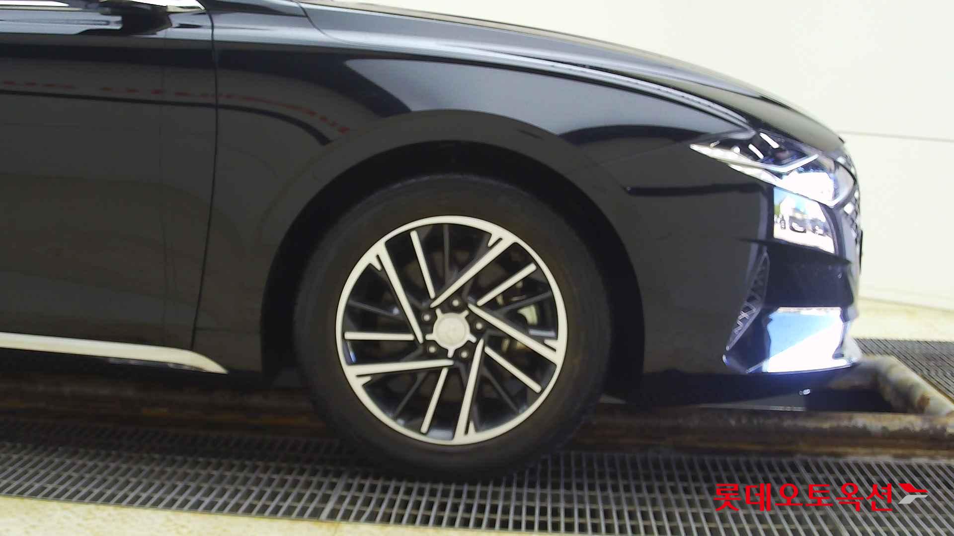 Hyundai Grandeur id 2698355 из Кореи 23