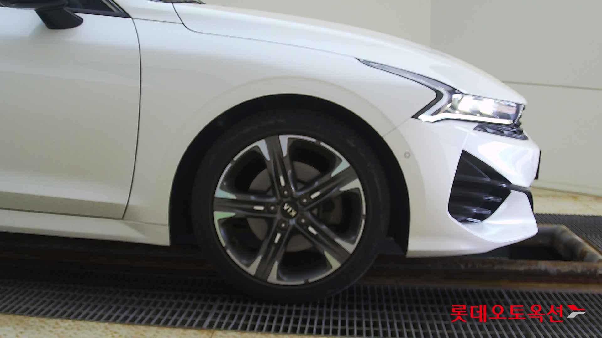 Kia K5 id 2679469 из Кореи 23