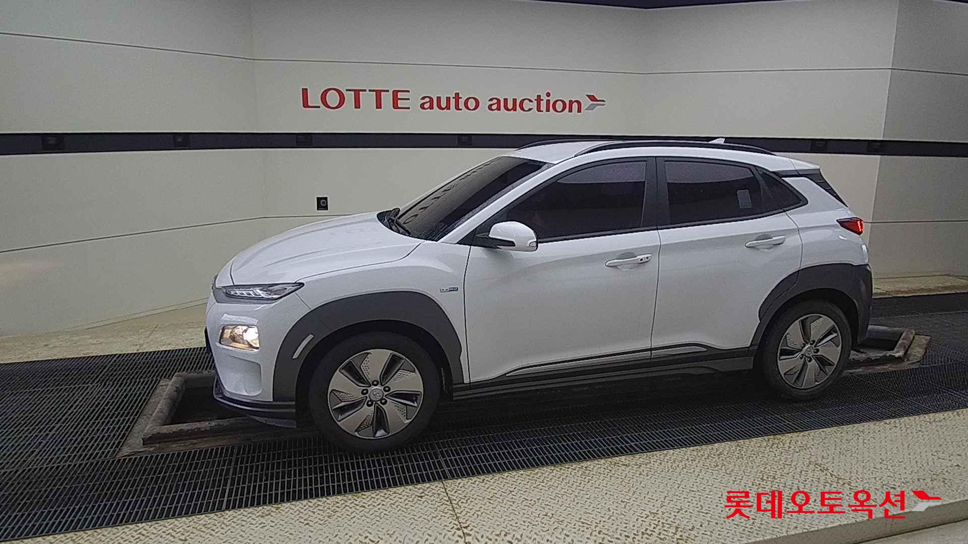 Hyundai KONA Electric id 2708642 из Кореи 12