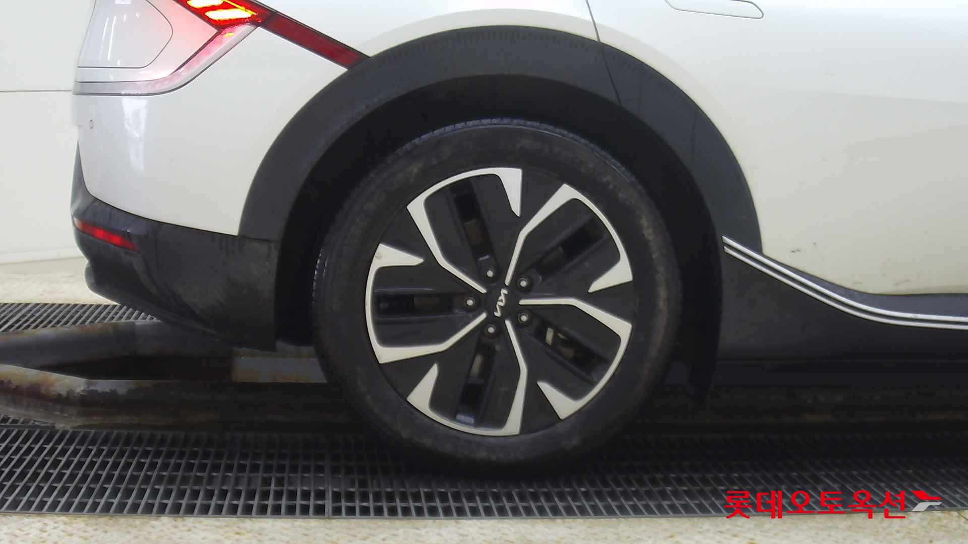 Kia EV6 id 2652849 из Кореи 24