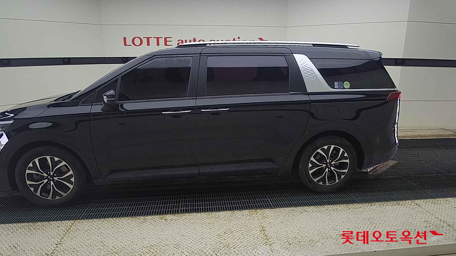 Kia Carnival id 2637595 из Кореи 7