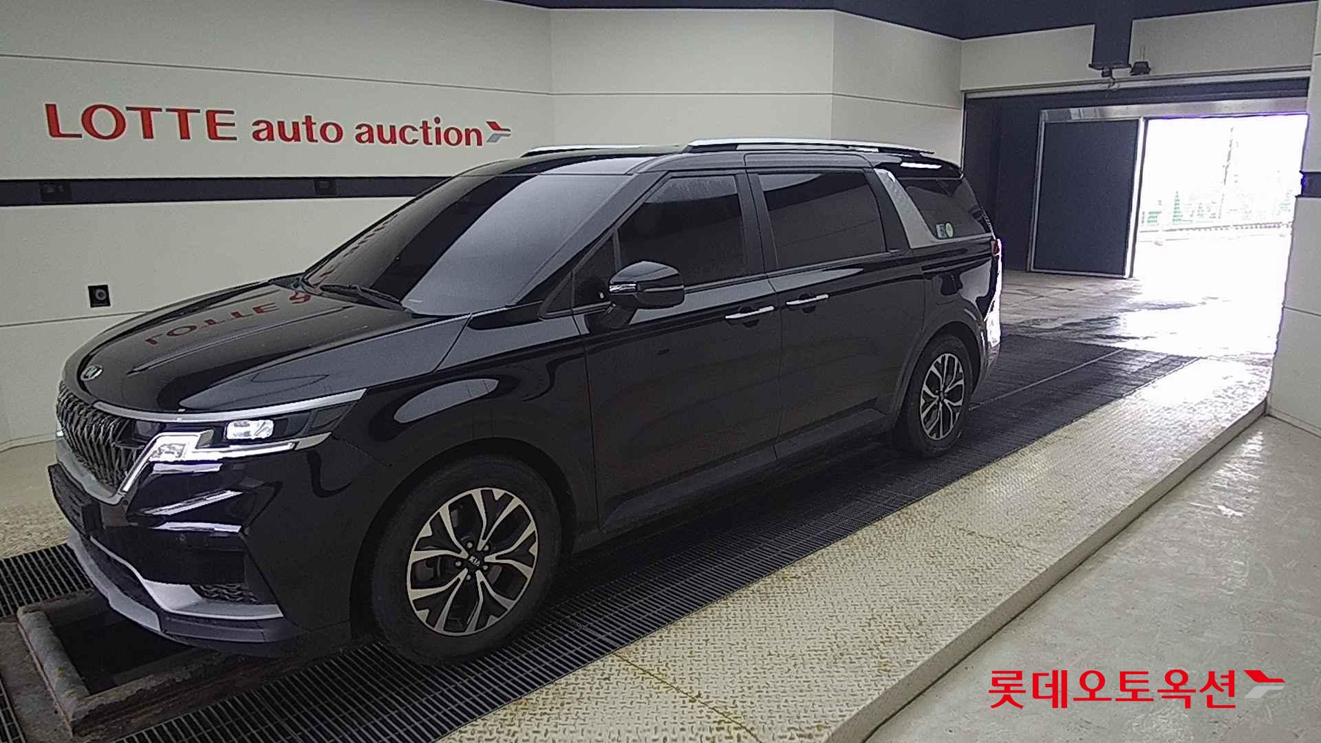 Kia Carnival id 2637595 из Кореи 13