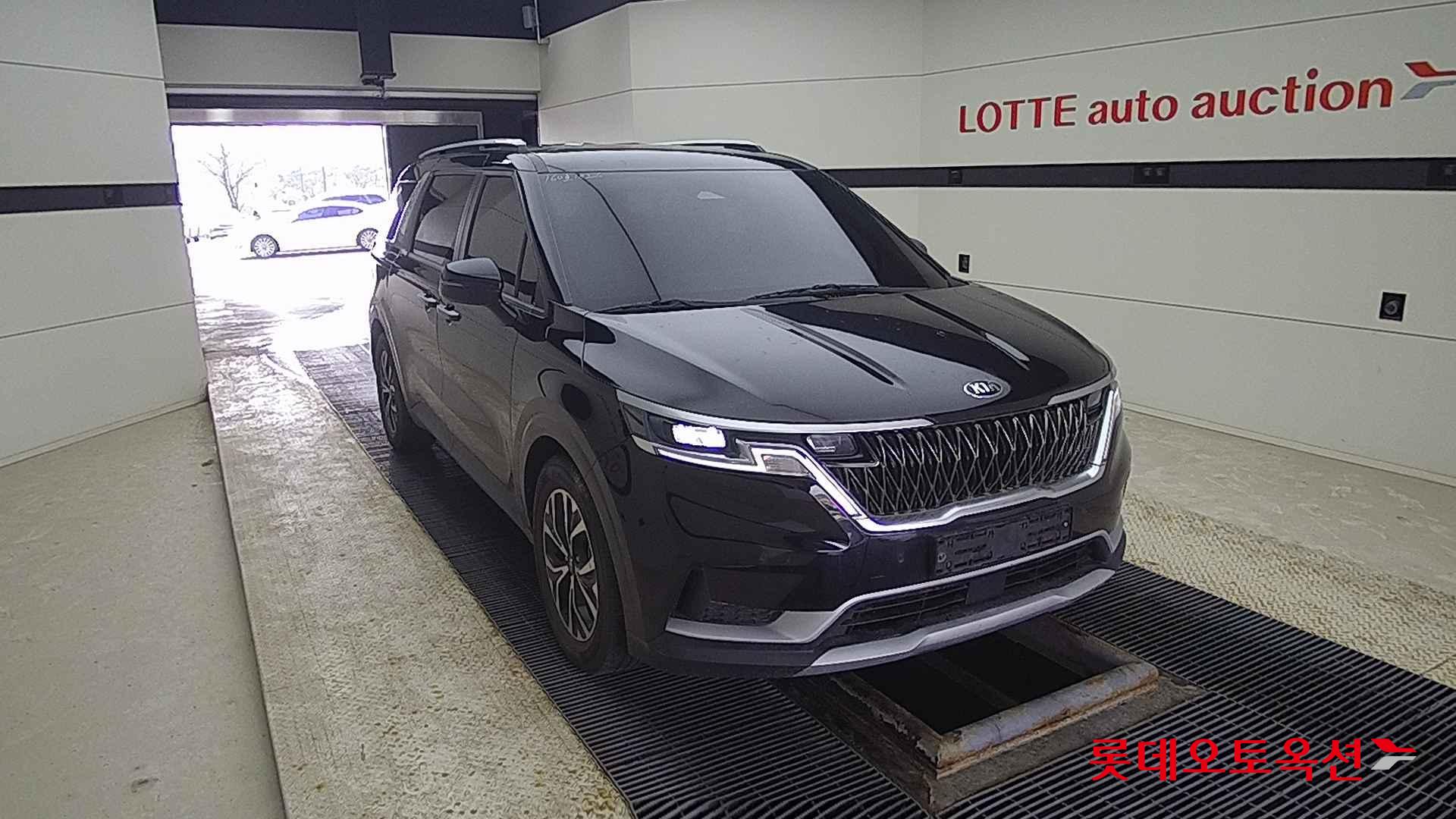 Kia Carnival id 2637595 из Кореи 15