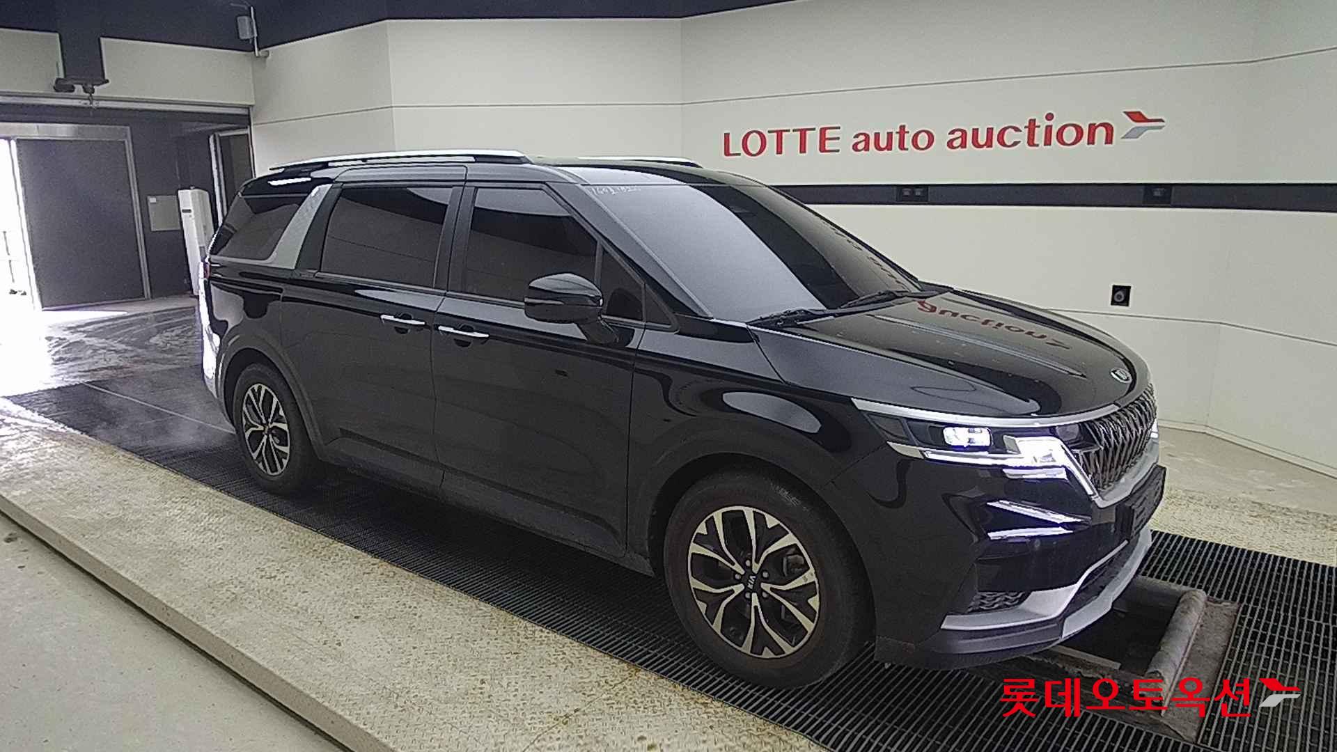 Kia Carnival id 2637595 из Кореи 16