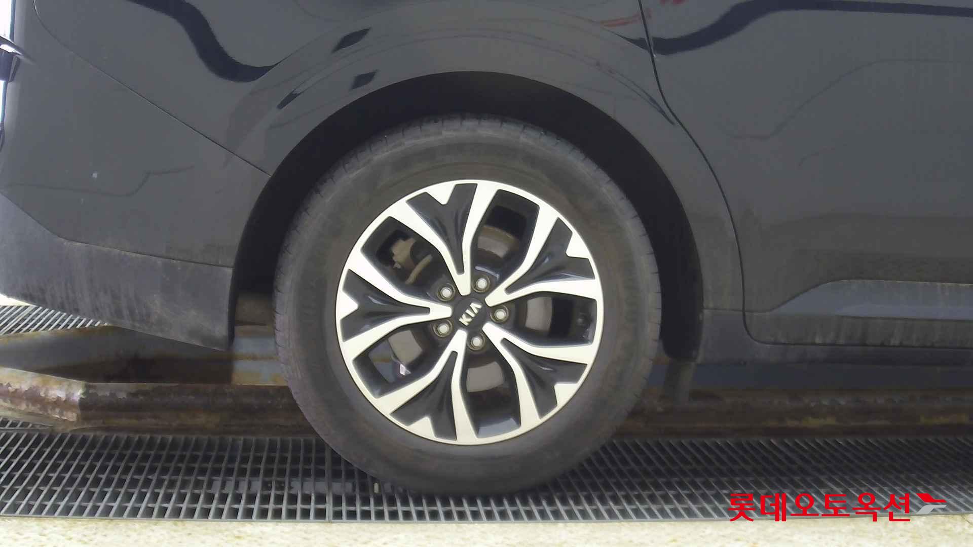 Kia Carnival id 2637595 из Кореи 24