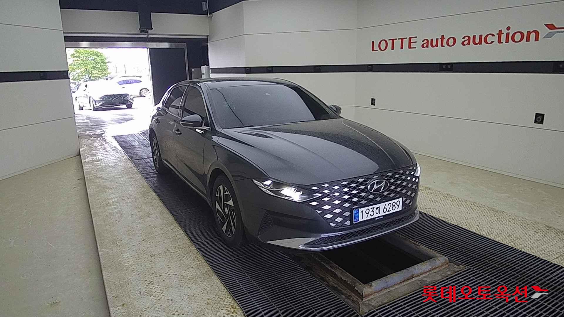 Hyundai Grandeur Hybrid id 2704068 из Кореи 15