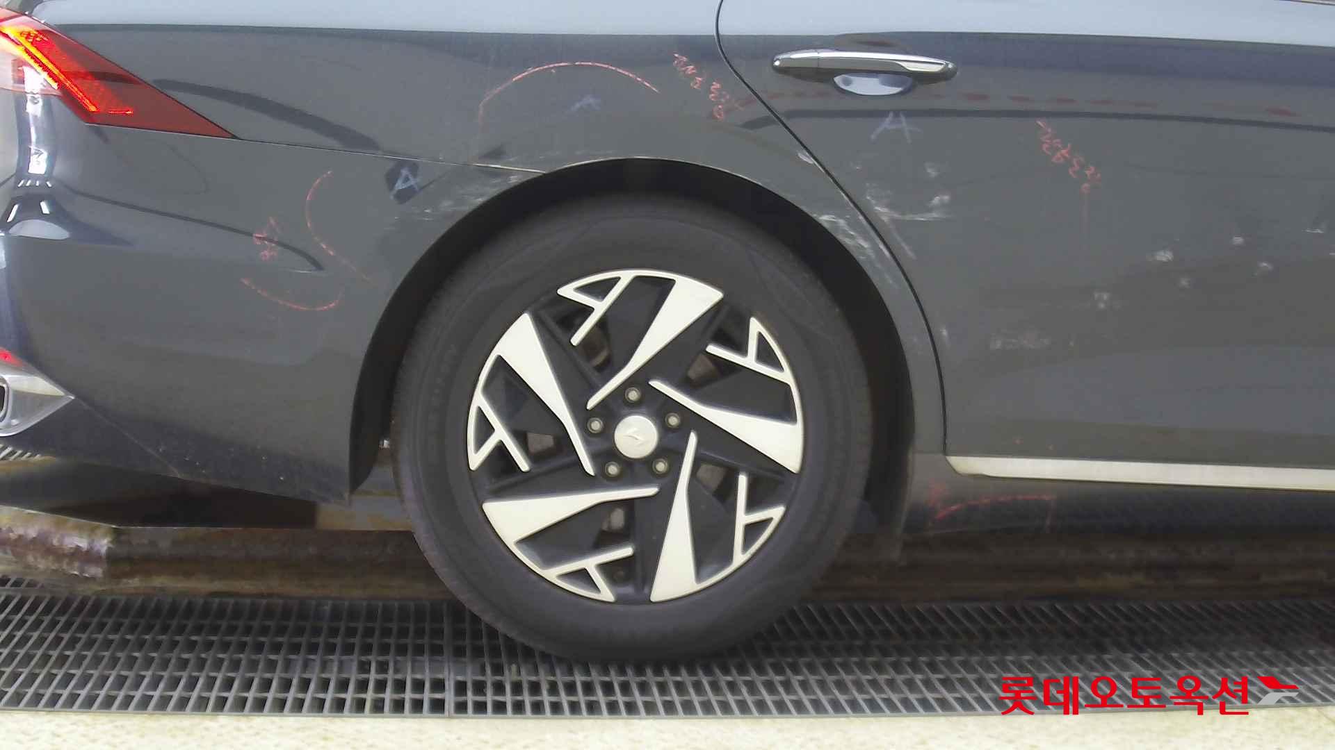 Hyundai Grandeur Hybrid id 2704068 из Кореи 24