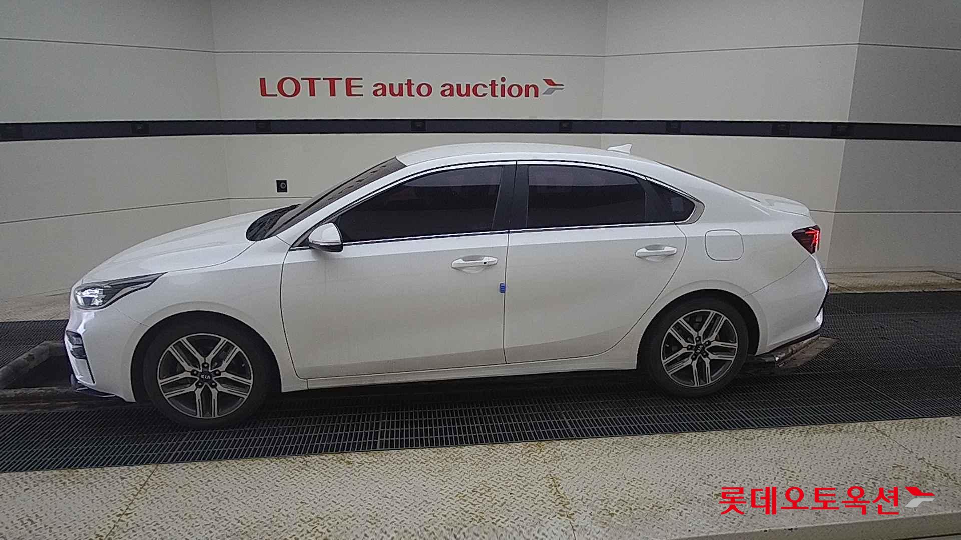 Kia K3 id 2668448 из Кореи 7