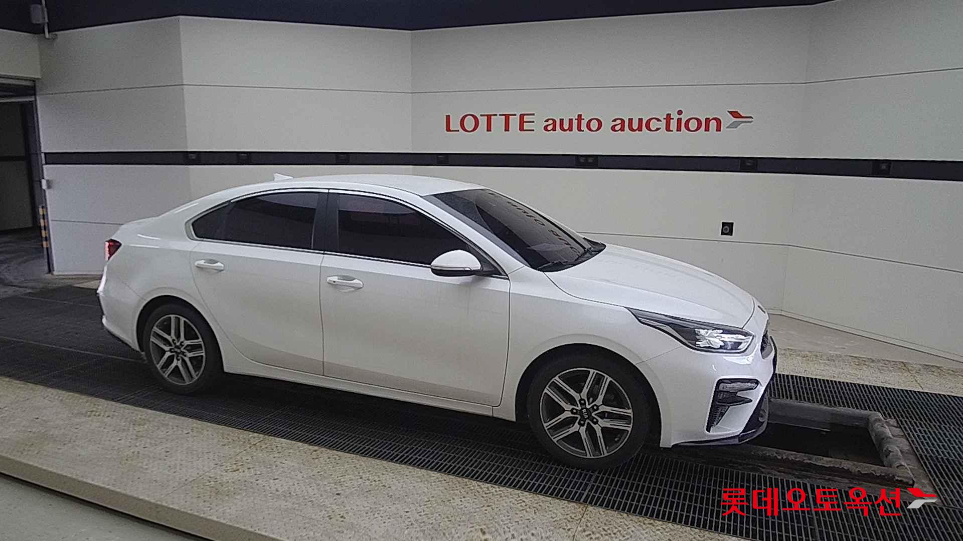 Kia K3 id 2668448 из Кореи 17