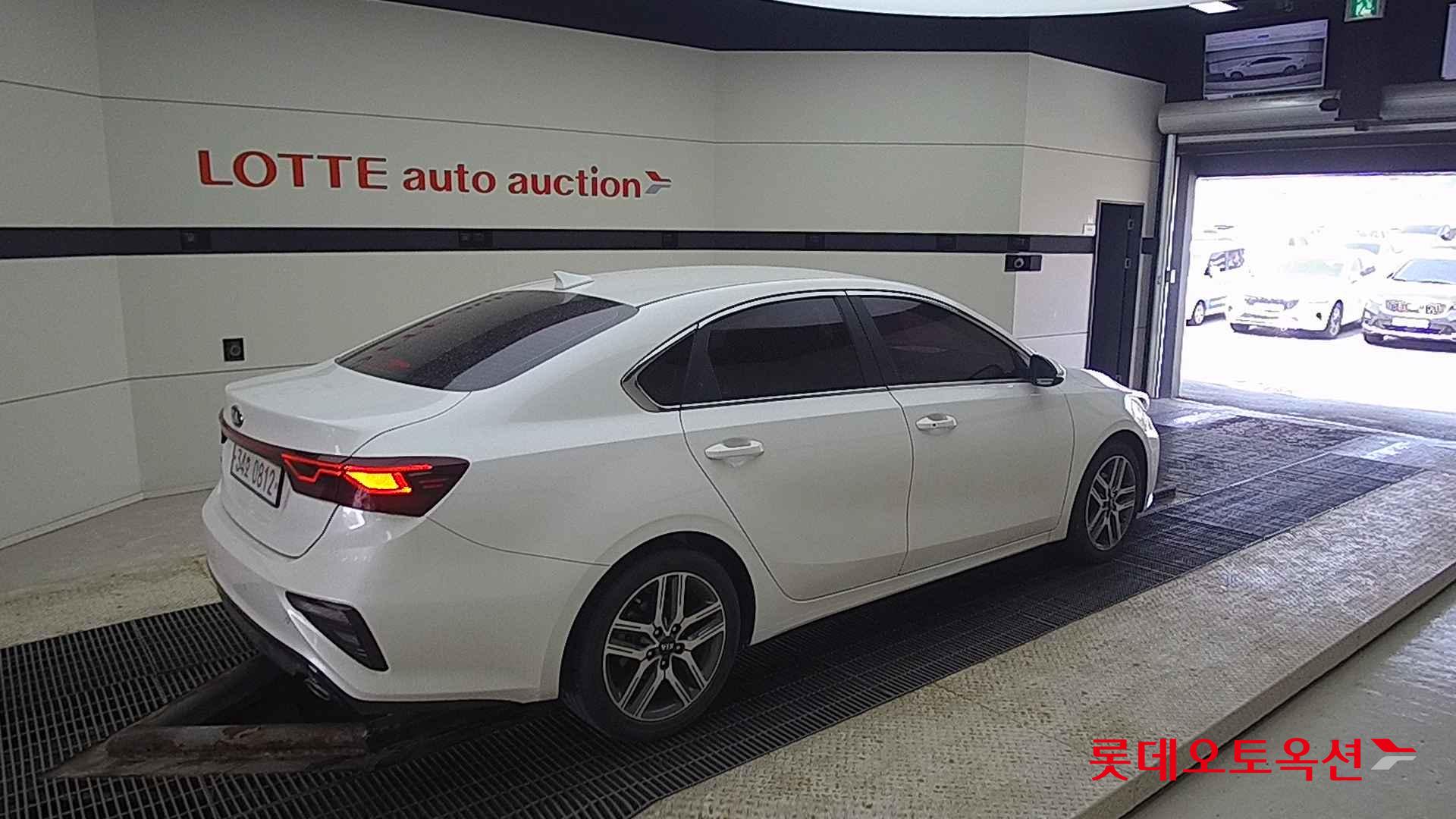 Kia K3 id 2668448 из Кореи 19