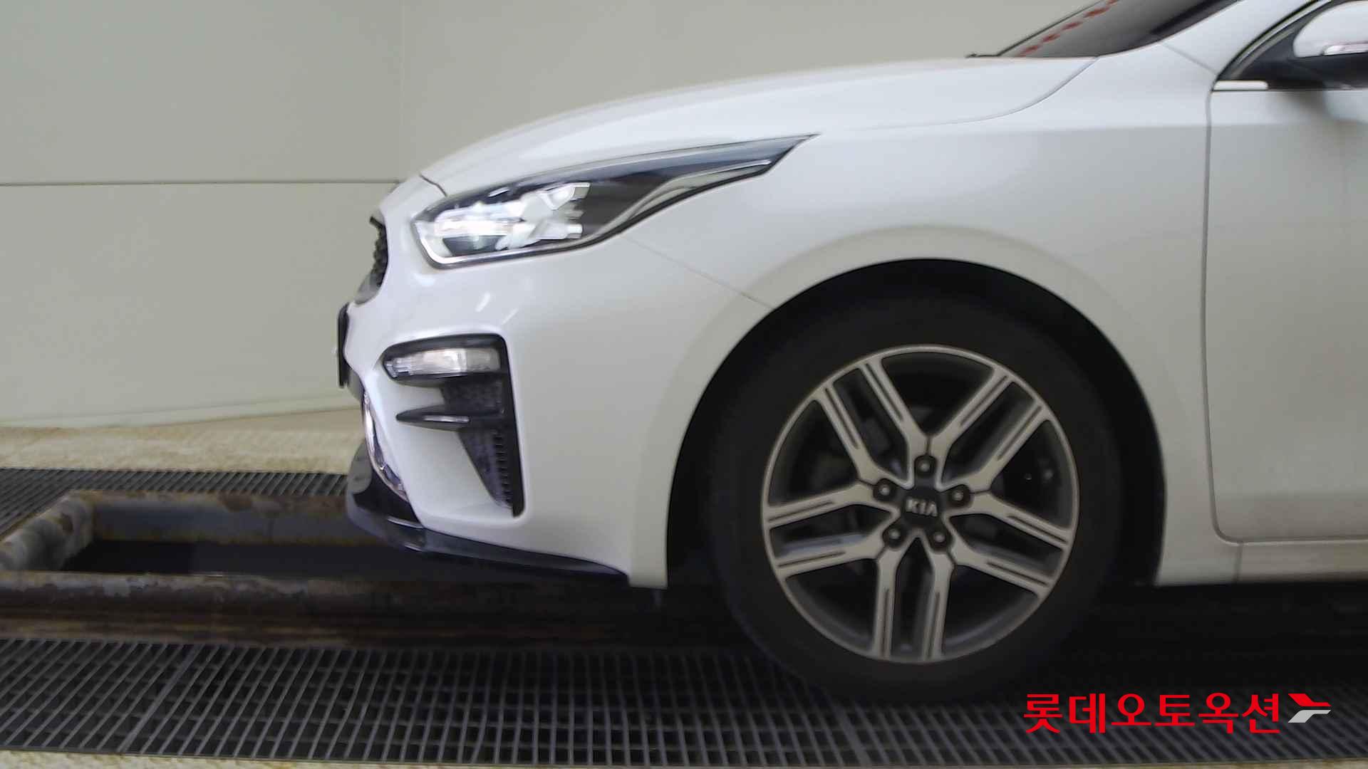 Kia K3 id 2668448 из Кореи 21